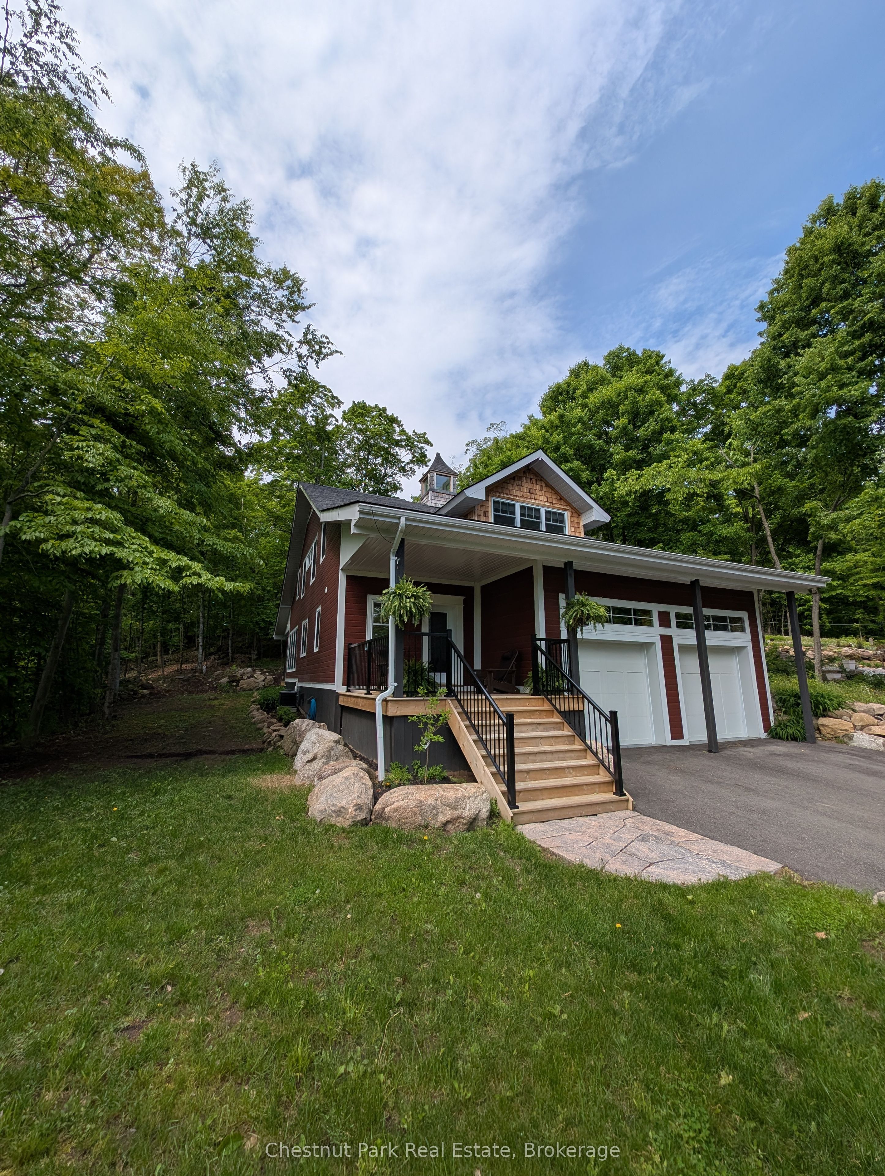 39 Todholm Dr Property Photo 1