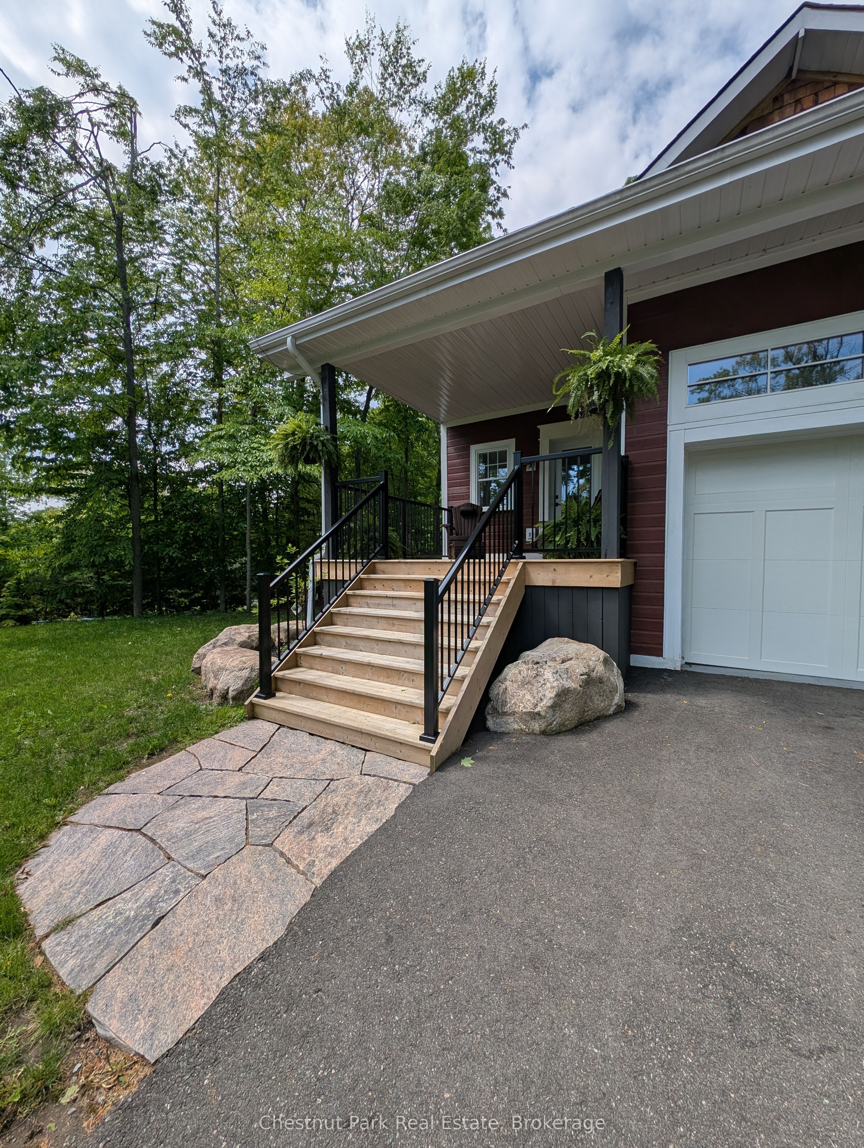 39 Todholm Drive Property Photo 2