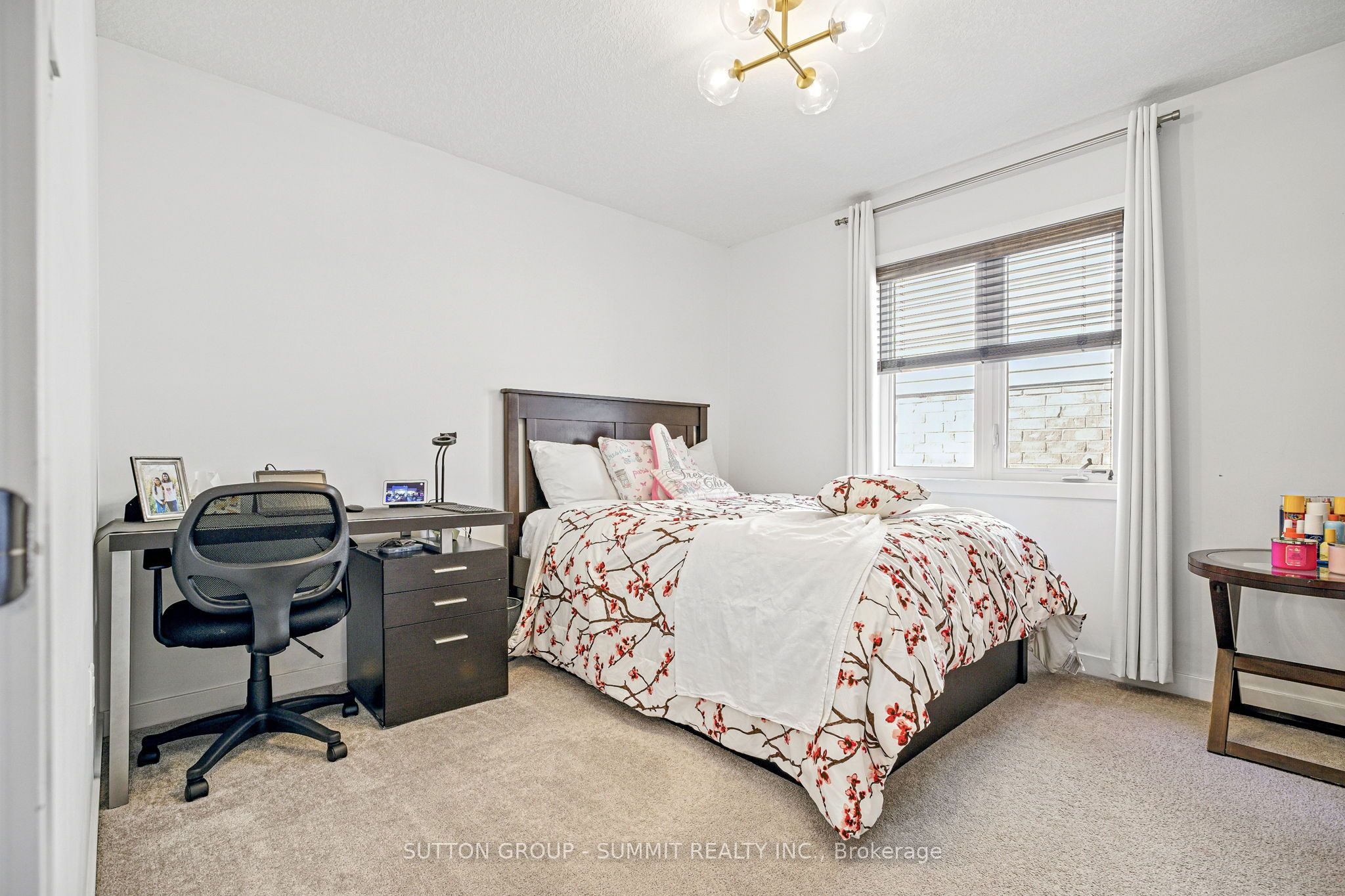 40 Aldgate Avenue Property Photo 27