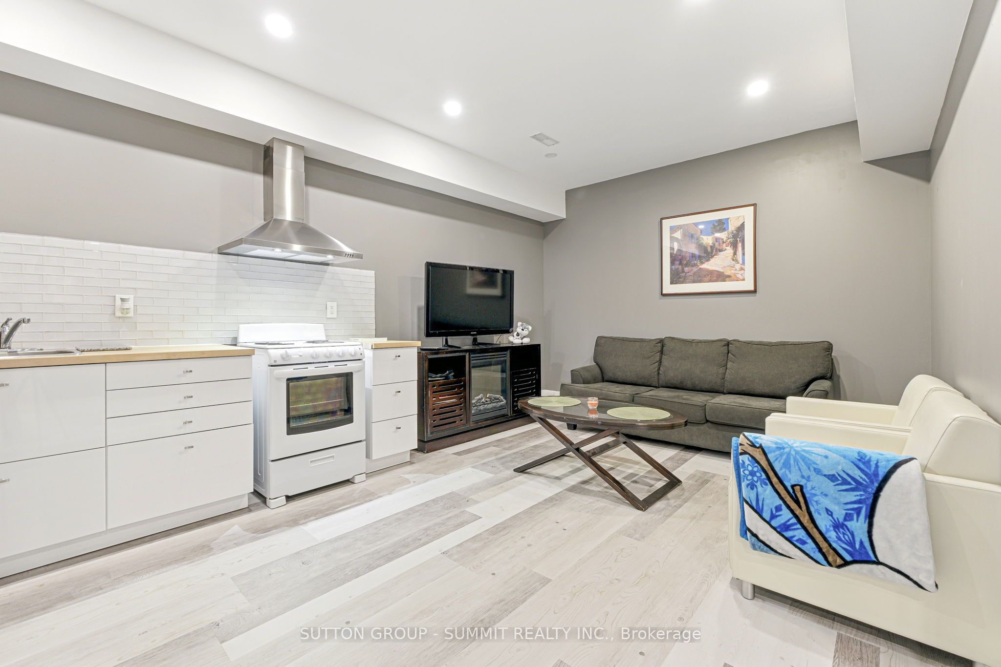 40 Aldgate Avenue Property Photo 34