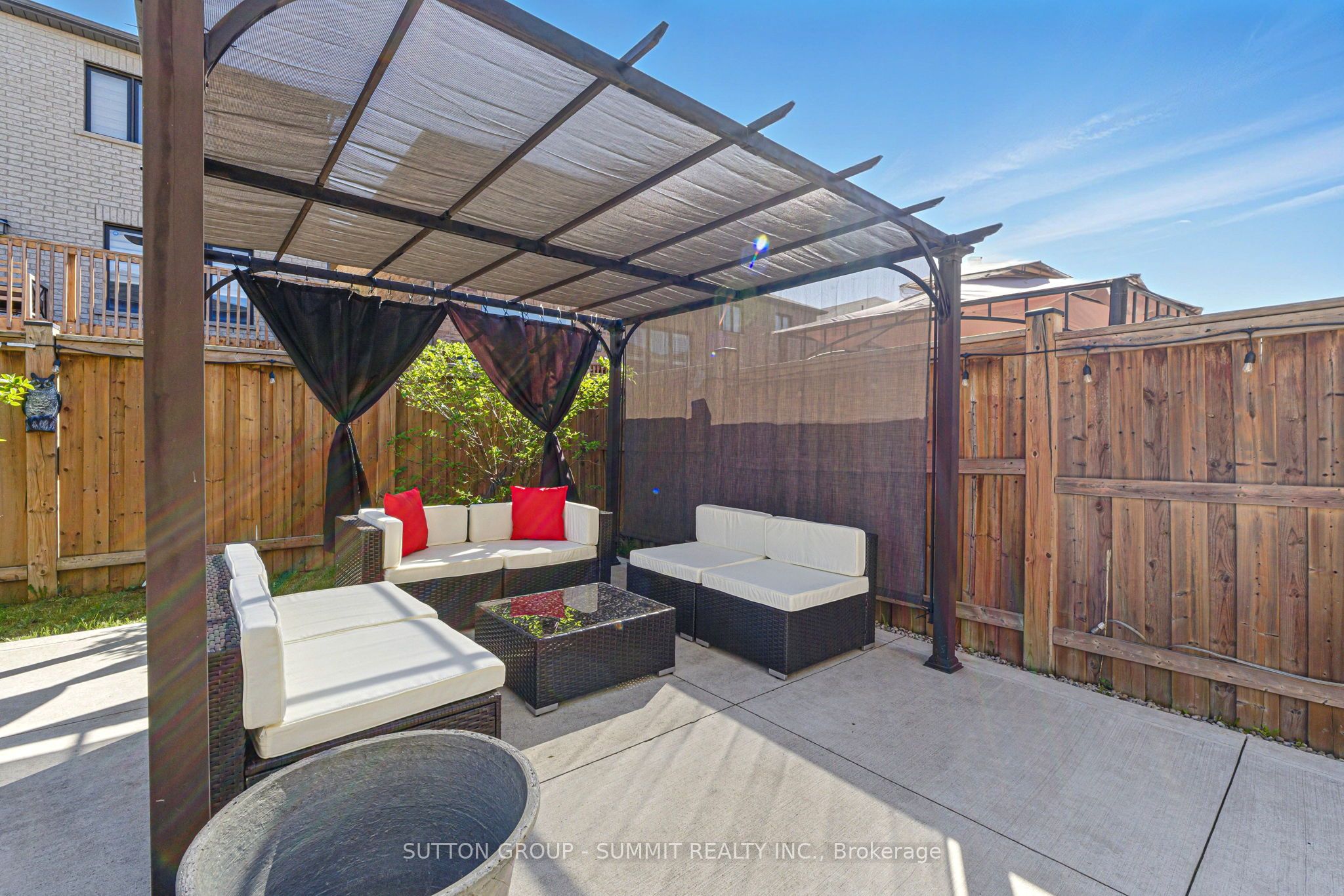 40 Aldgate Avenue Property Photo 38