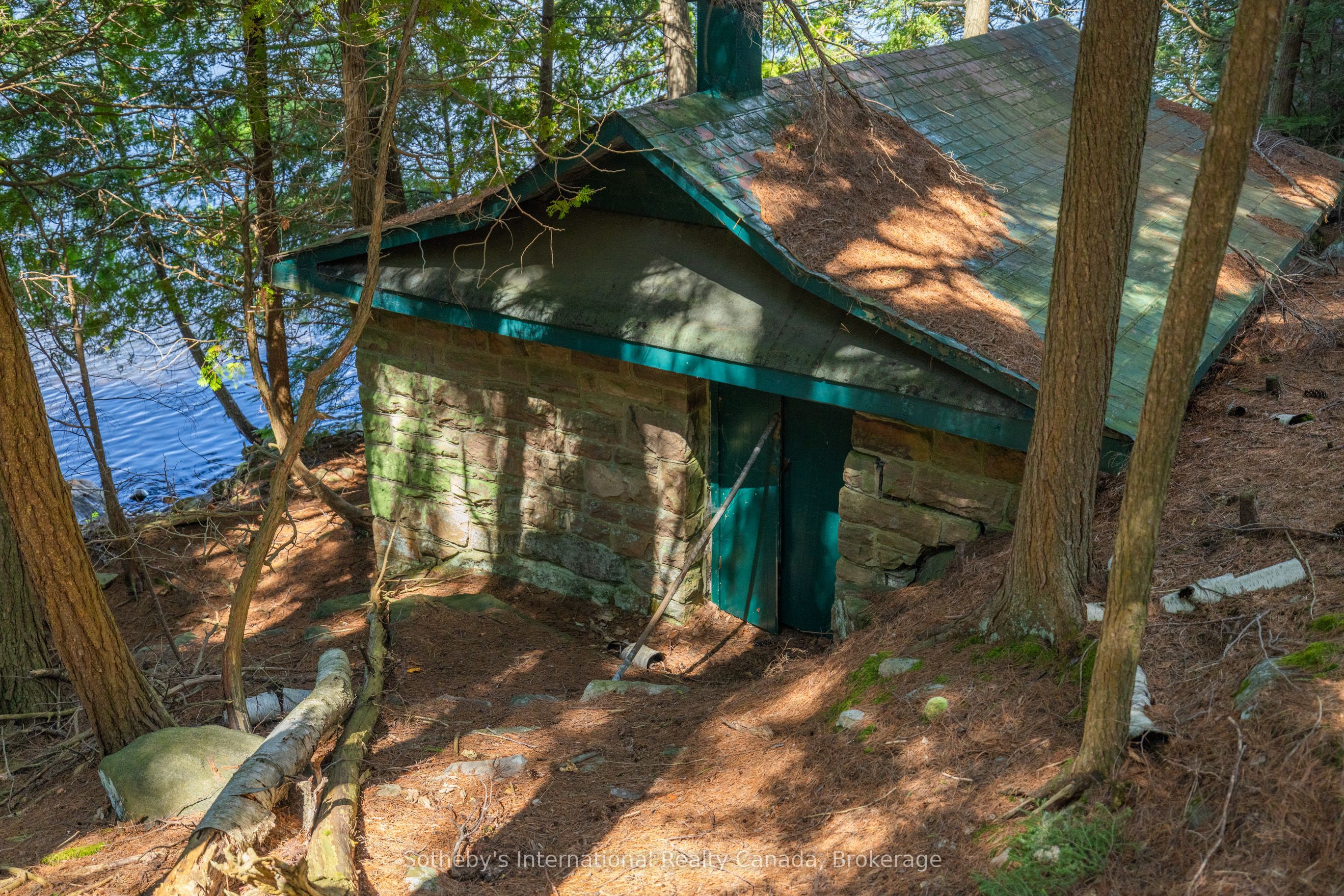 1124 Coate Rd Property Photo 25