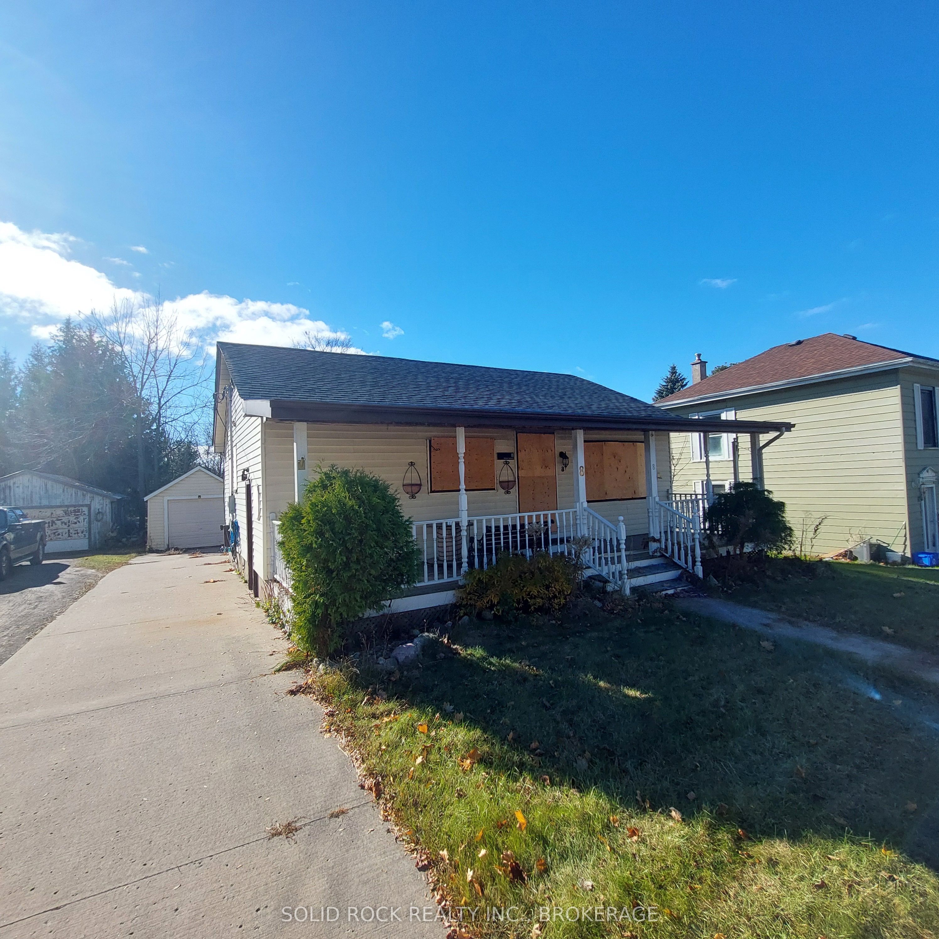 8 Albert Street Property Photo 1