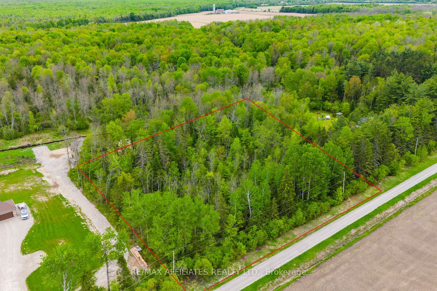 00 Drummond Conc. 5b Road Property Photo 1