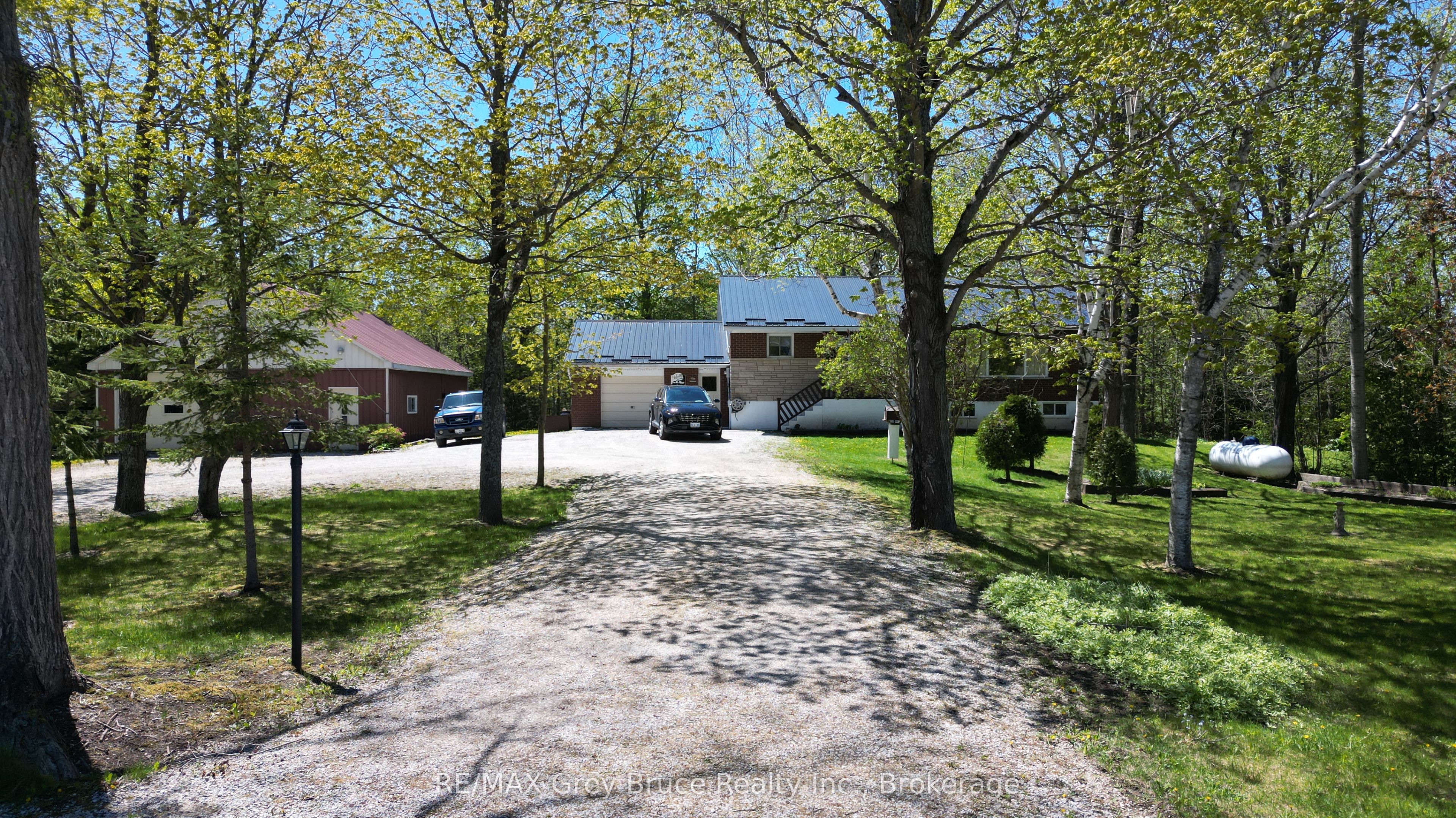 3527 Highway 6 Property Photo 1