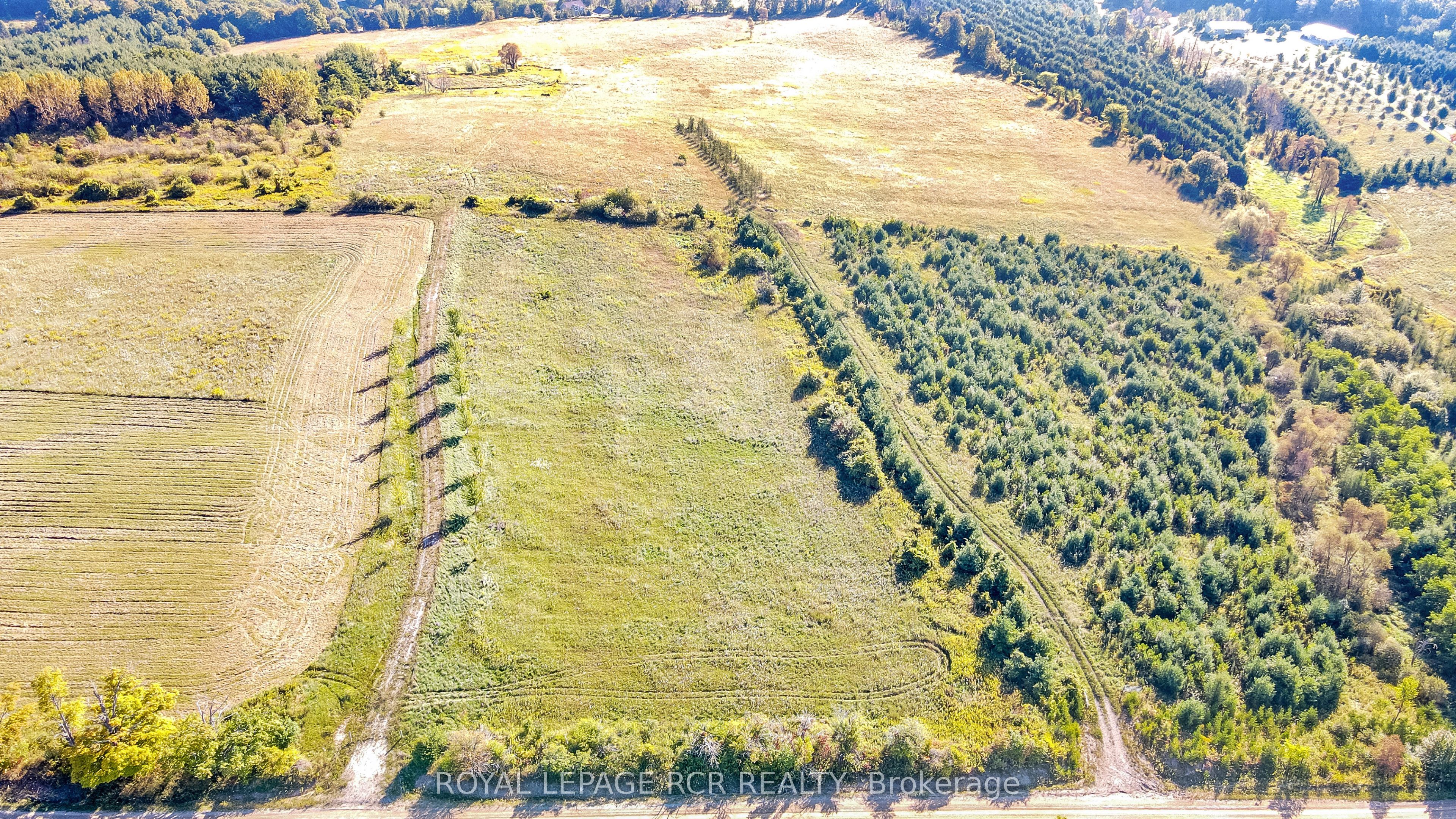 877281 5 Line E Property Photo 1