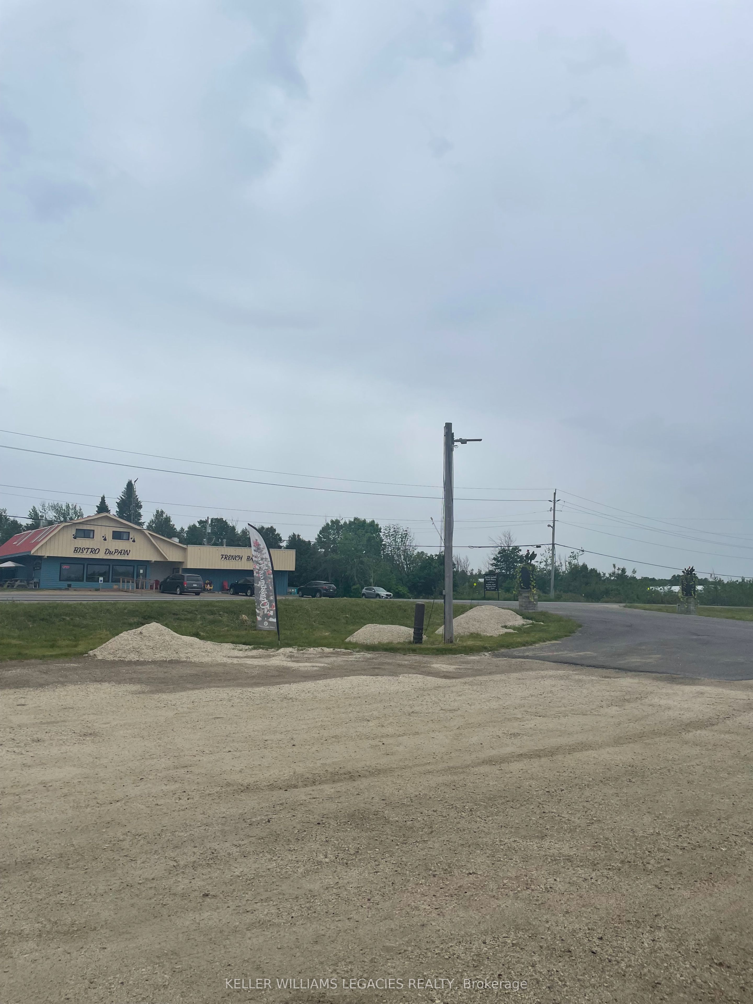 #2 - 506195 Highway 89 Property Photo 3