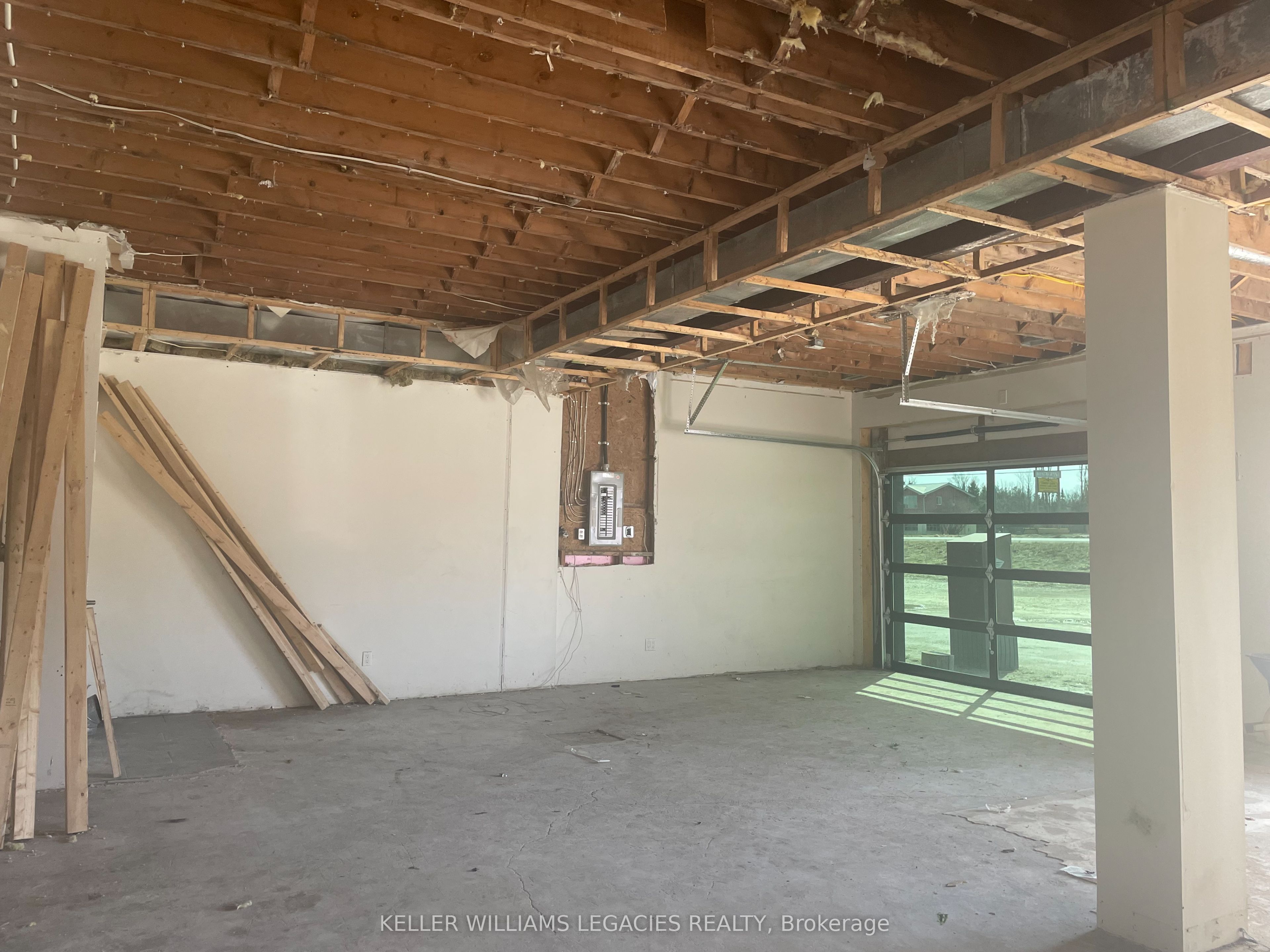 #2 - 506195 Highway 89 Property Photo 5