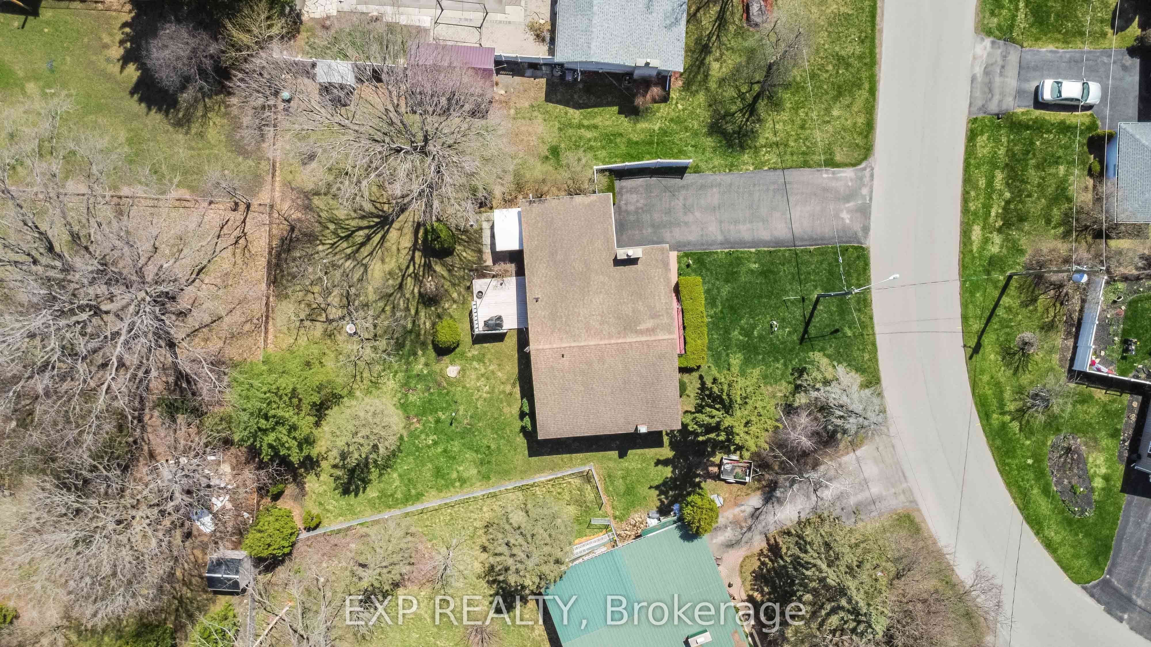 5 Fairway Crescent Property Photo 36