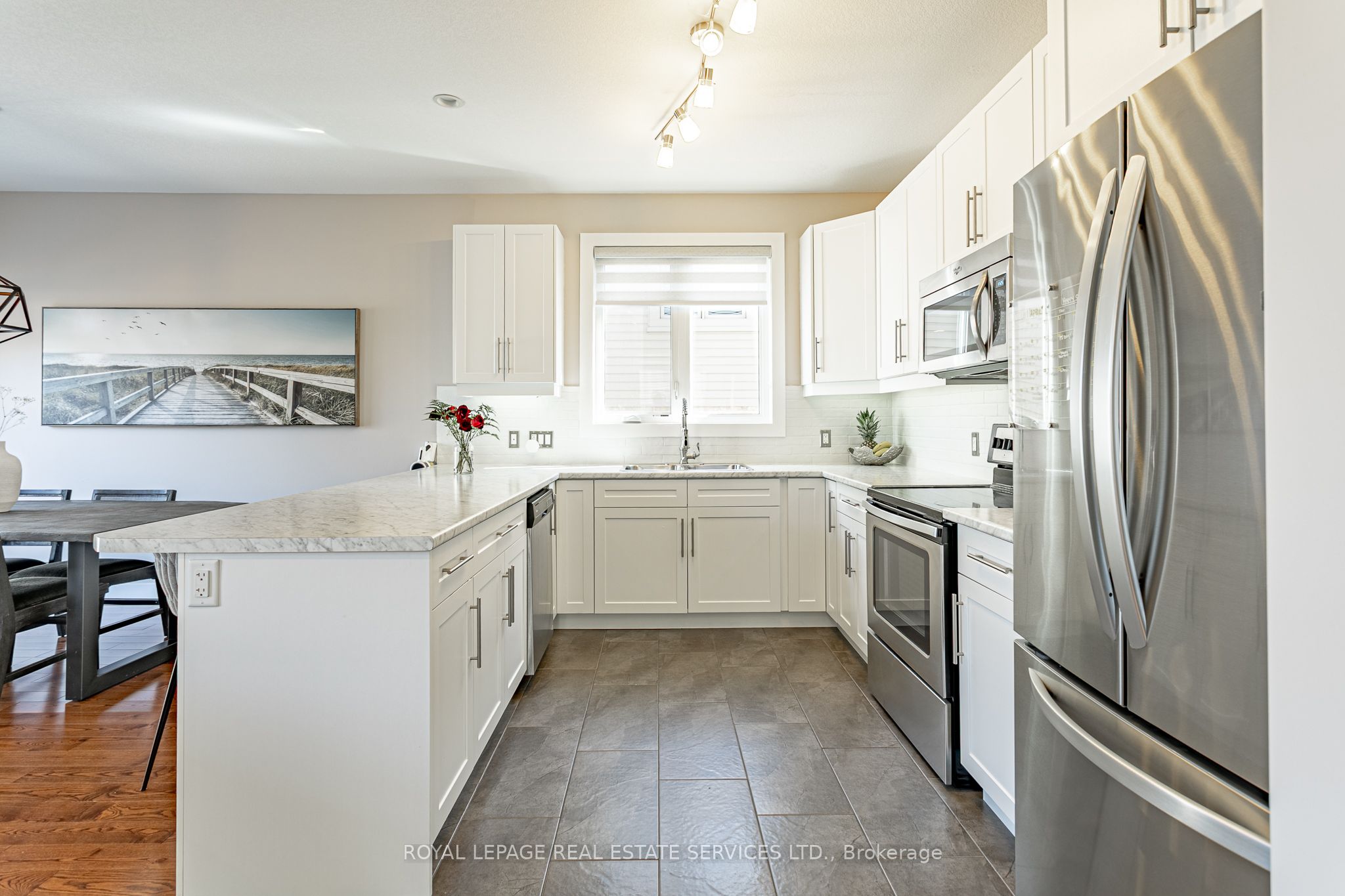 755 Freeport Street Property Photo 13