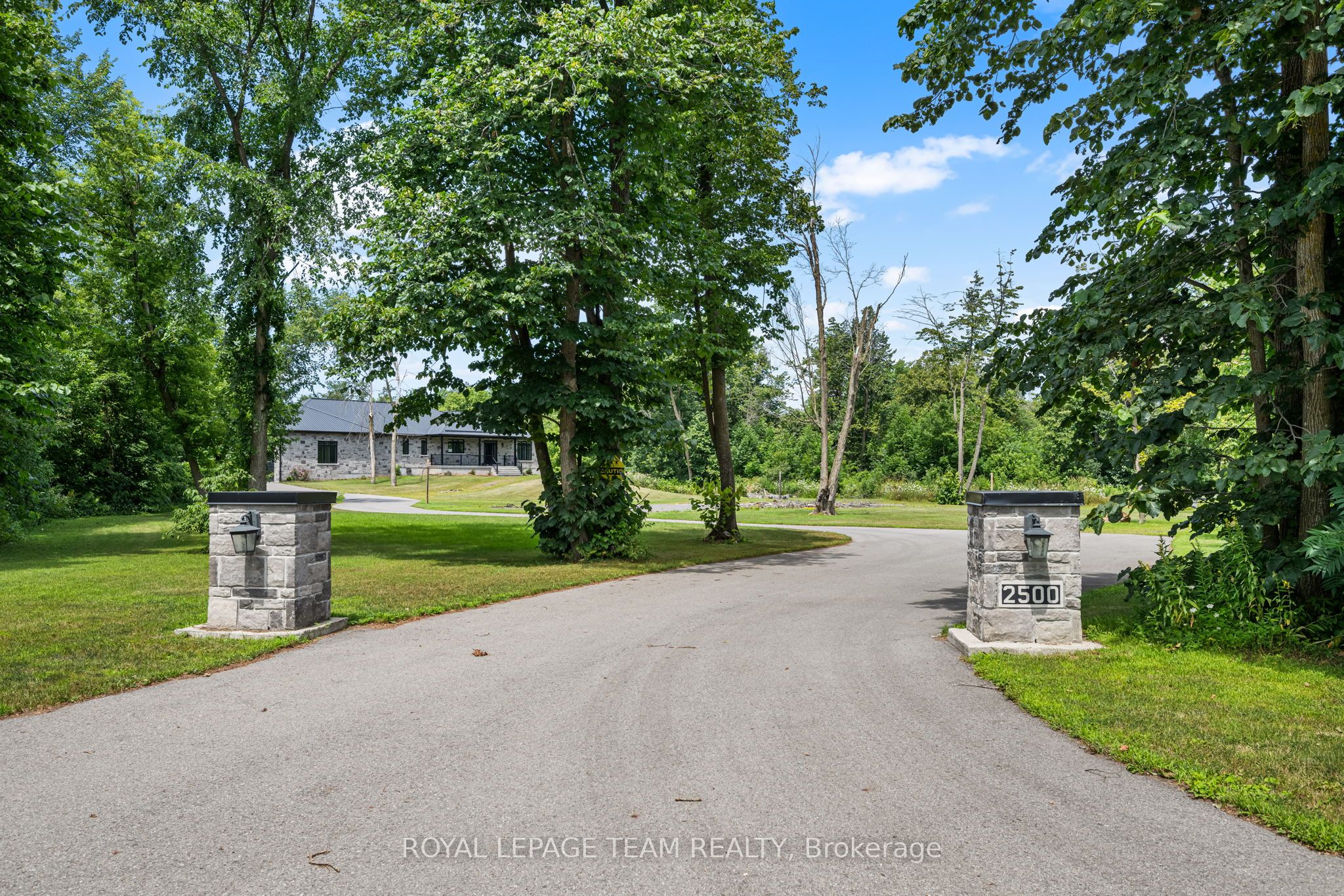 2500 Kearns Way Property Photo 1