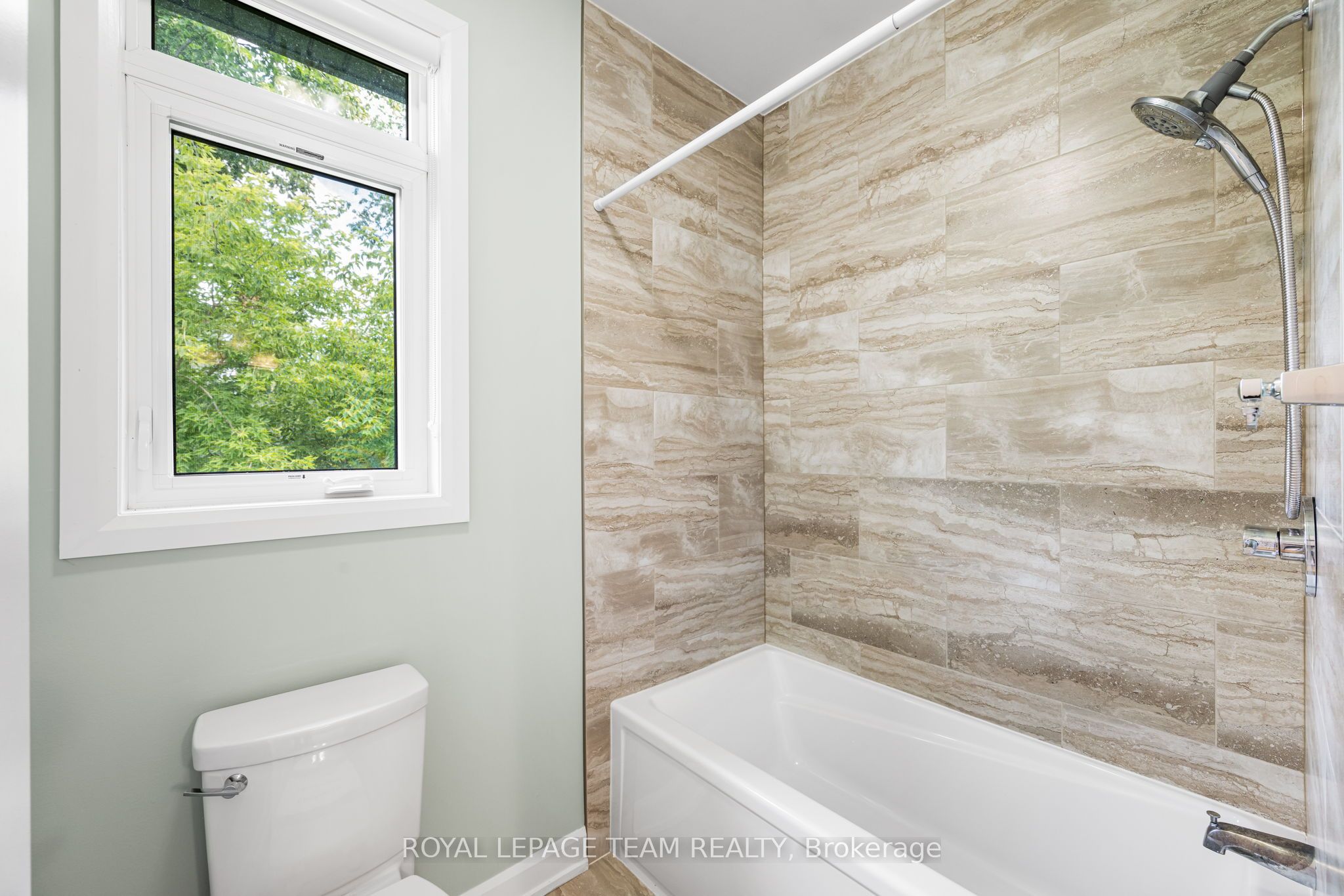 2500 Kearns Way Property Photo 21