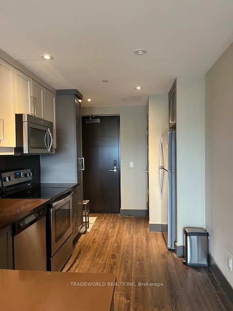 #2306 - 330 Phillip Street Property Photo 8