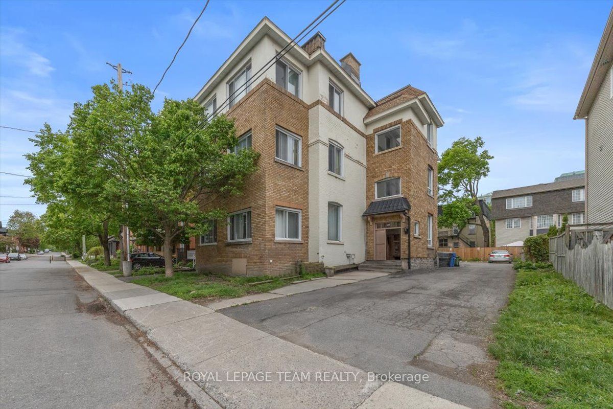 479 Cooper St Property Photo 1