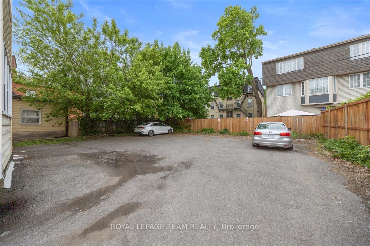 479 Cooper St Property Photo 2