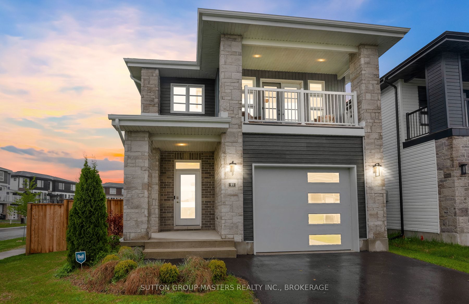 11 Walden Pond Drive Property Photo 1