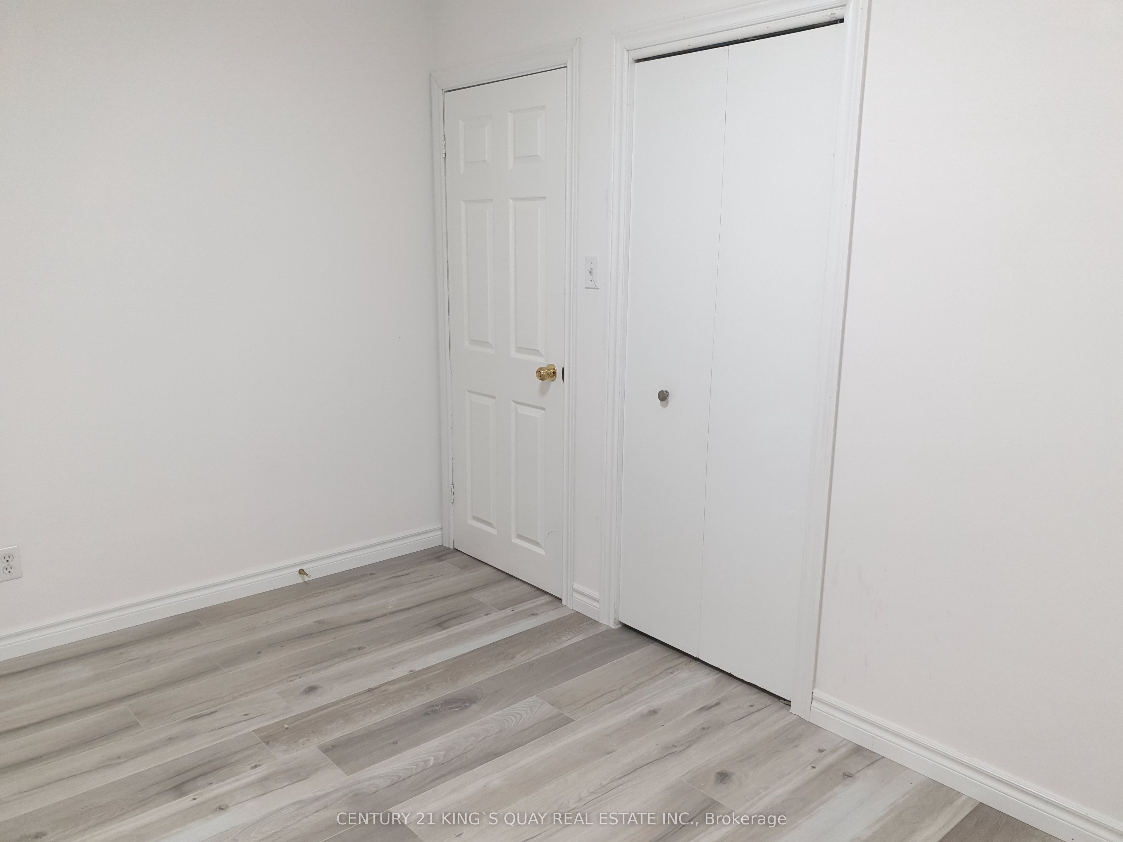 18 Manor Crescent Property Photo 16