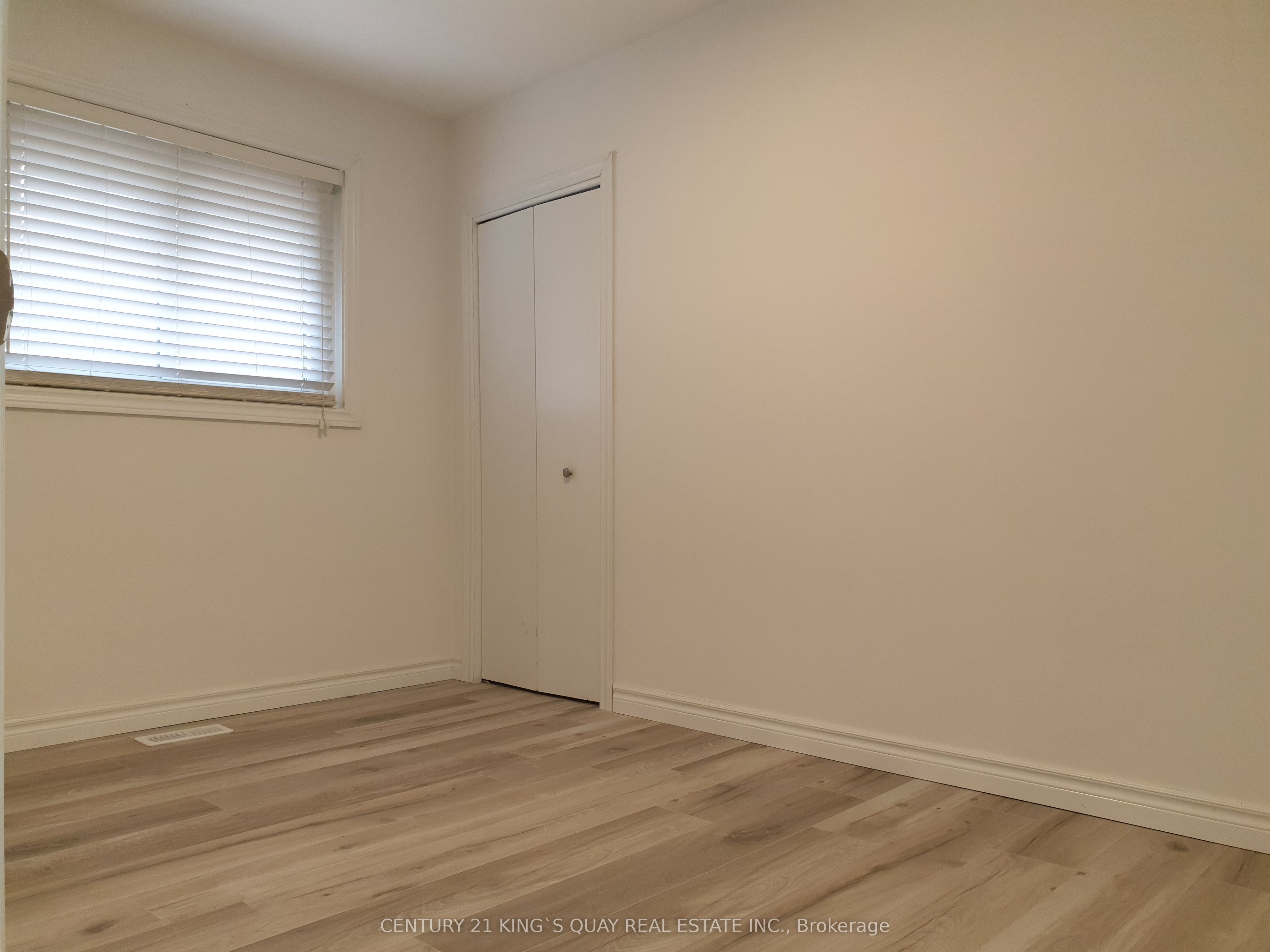 18 Manor Crescent Property Photo 17