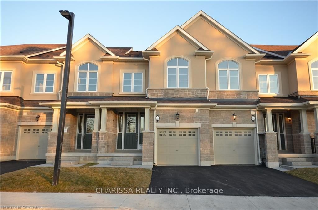 1085 Garner Rd W Property Photo 1