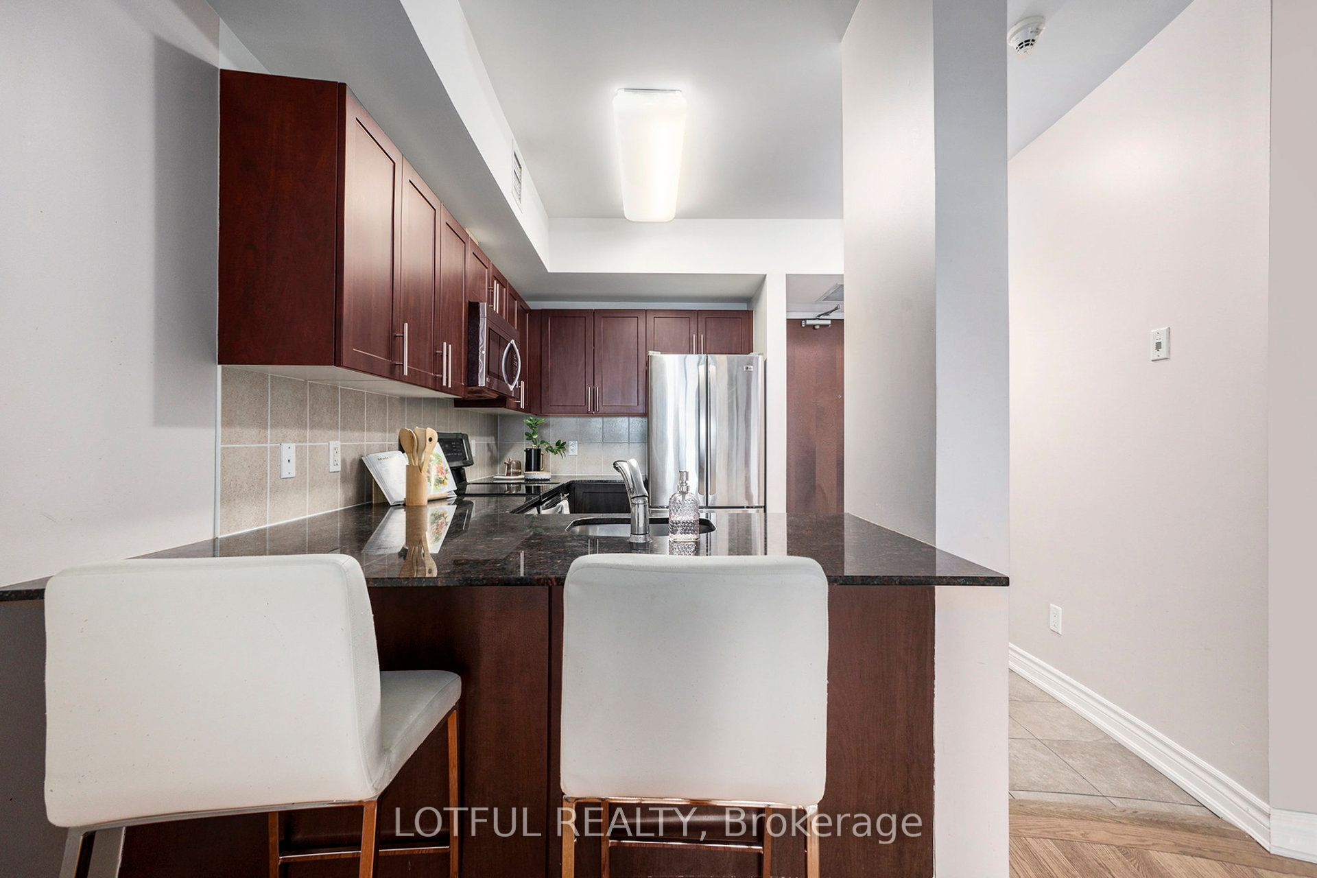 234 Rideau Street 1703 Property Photo 11
