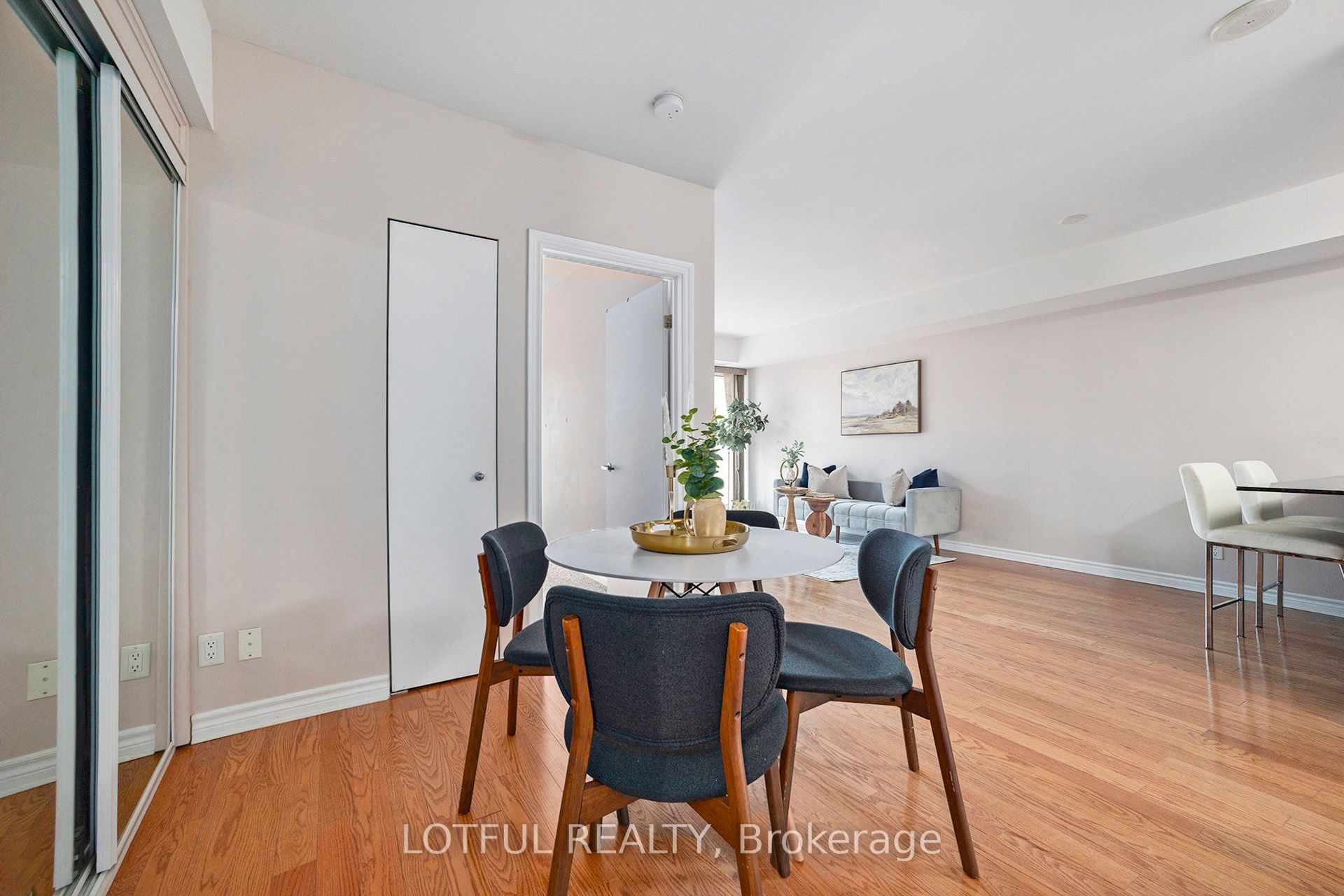 234 Rideau Street 1703 Property Photo 15