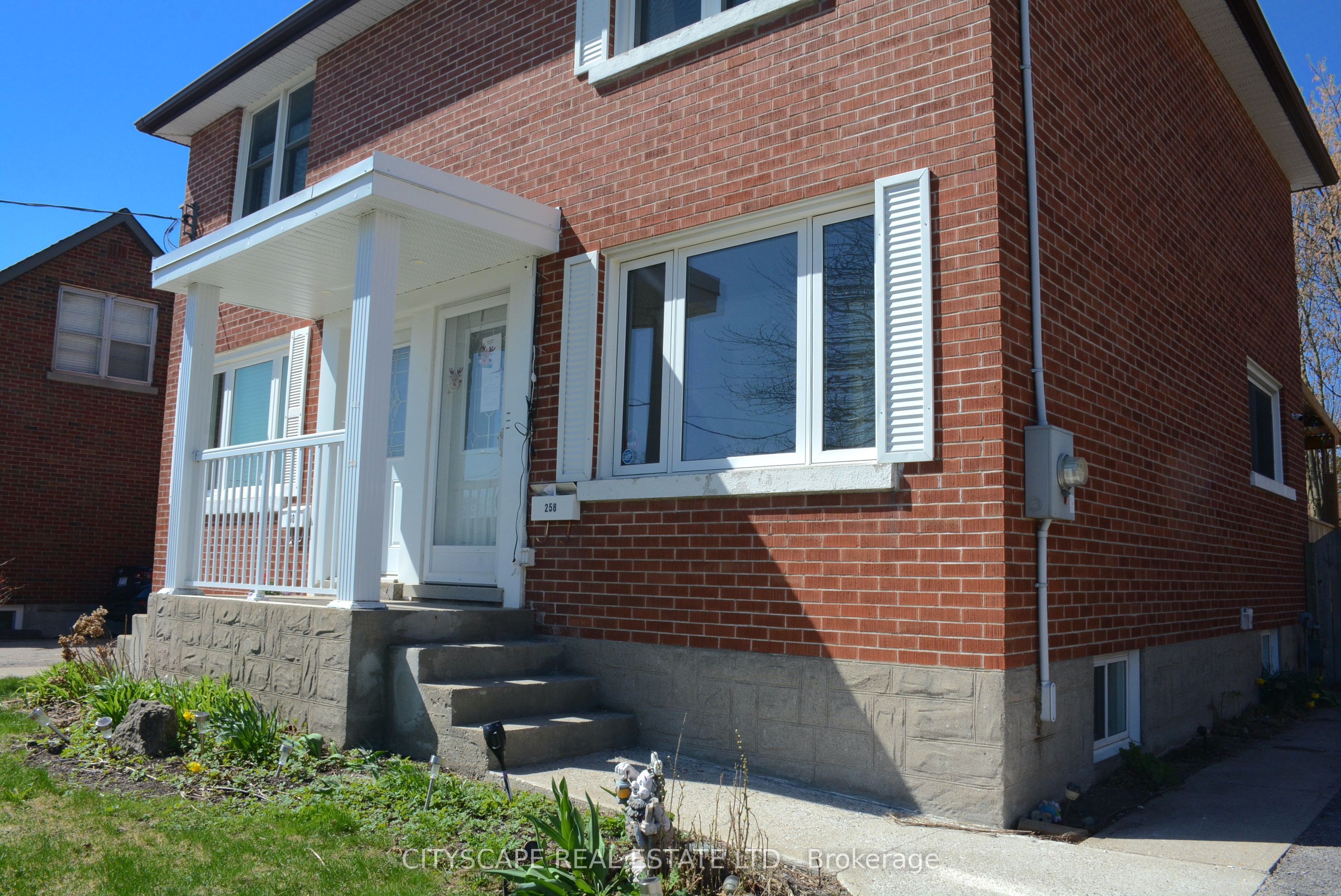 258 Lorne Avenue Property Photo 4