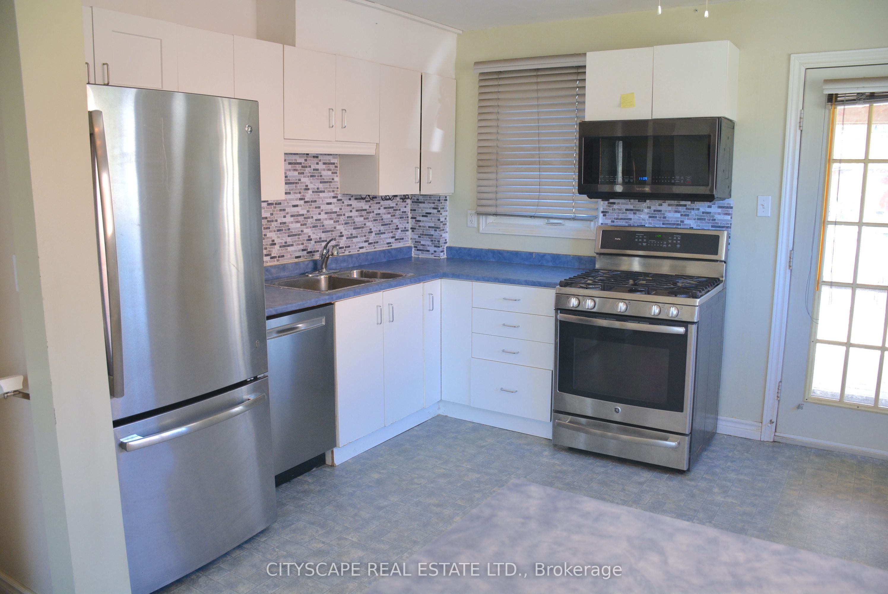 258 Lorne Avenue Property Photo 9