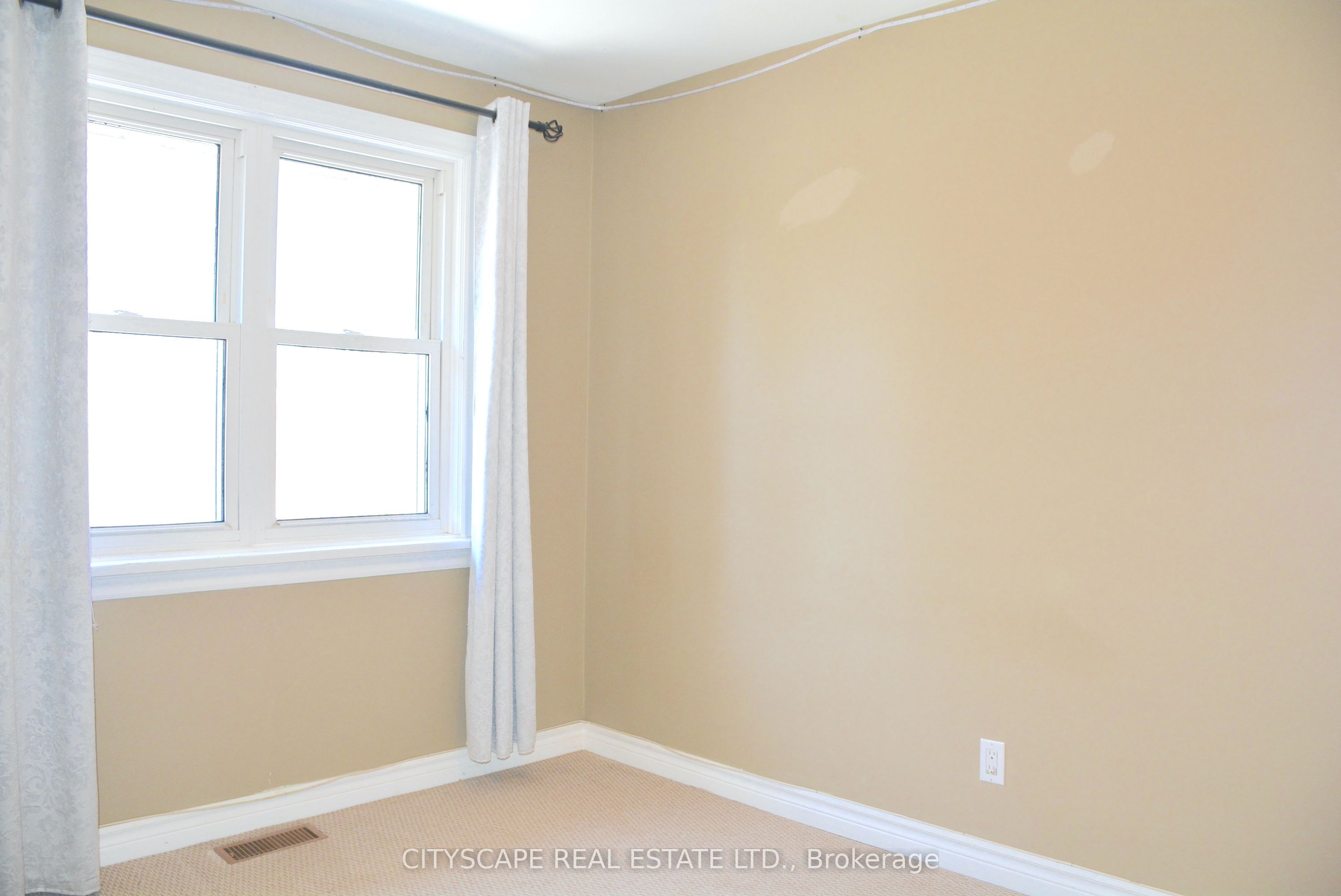 258 Lorne Avenue Property Photo 17