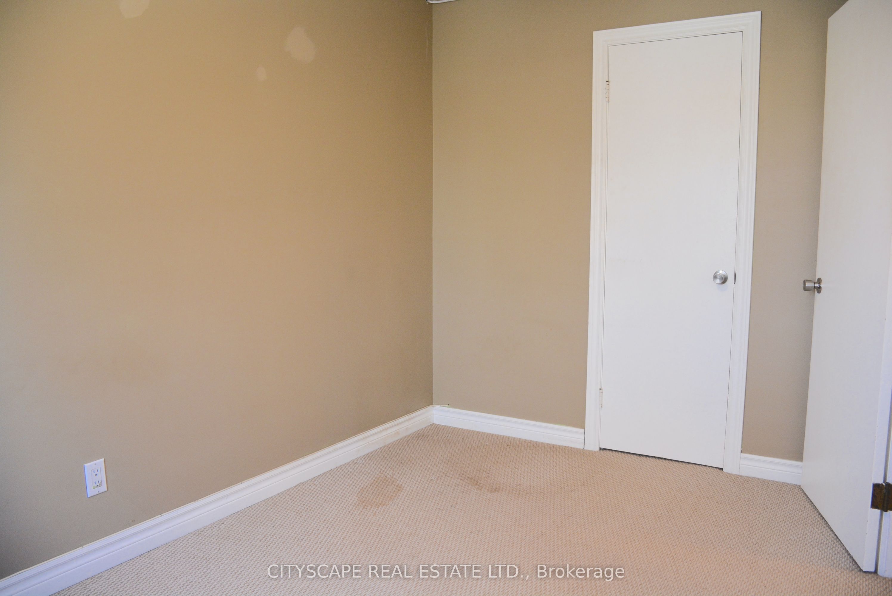 258 Lorne Avenue Property Photo 18