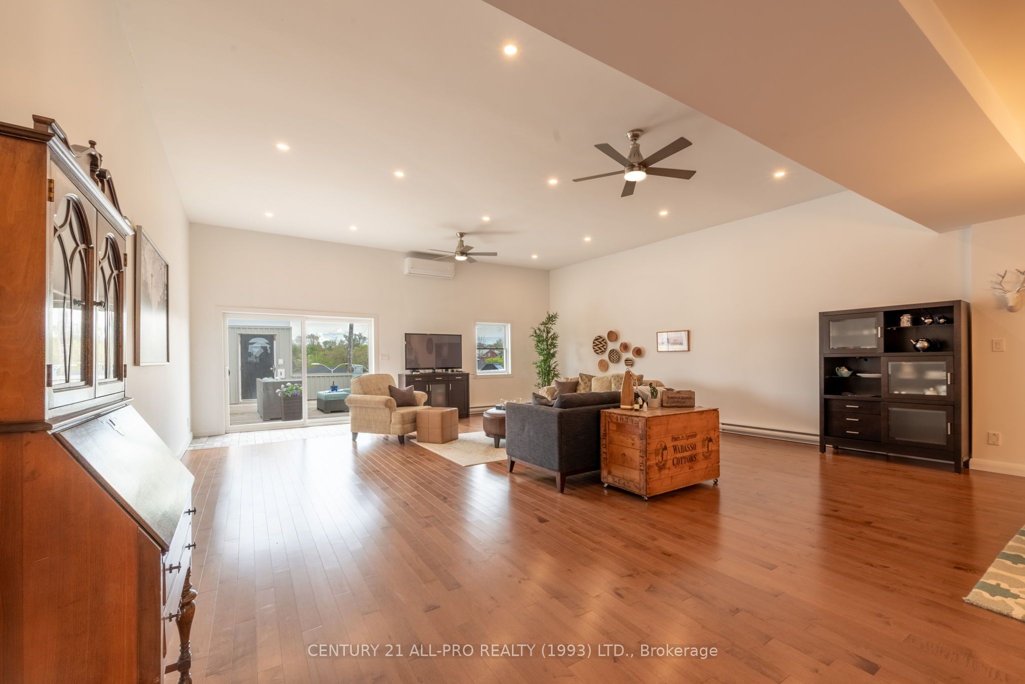 Property Photo 22
