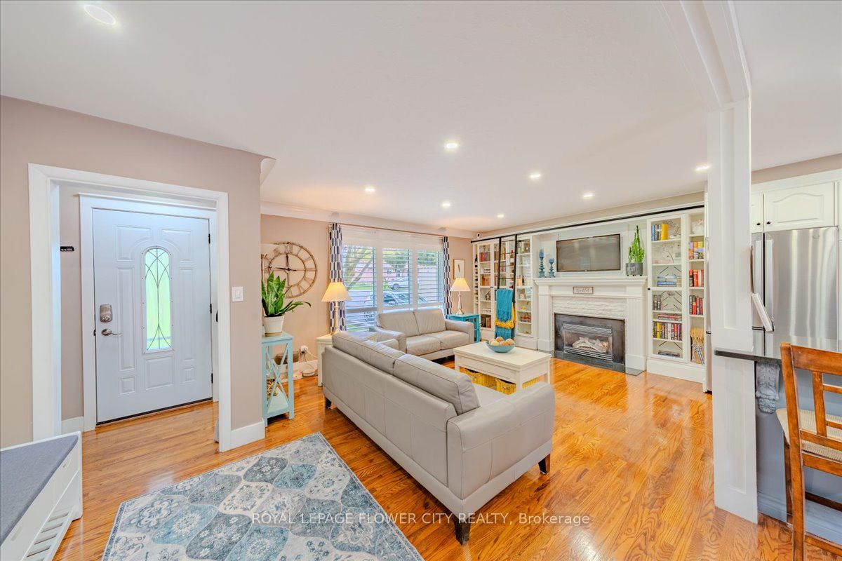3511 Catherine Street Property Photo 3