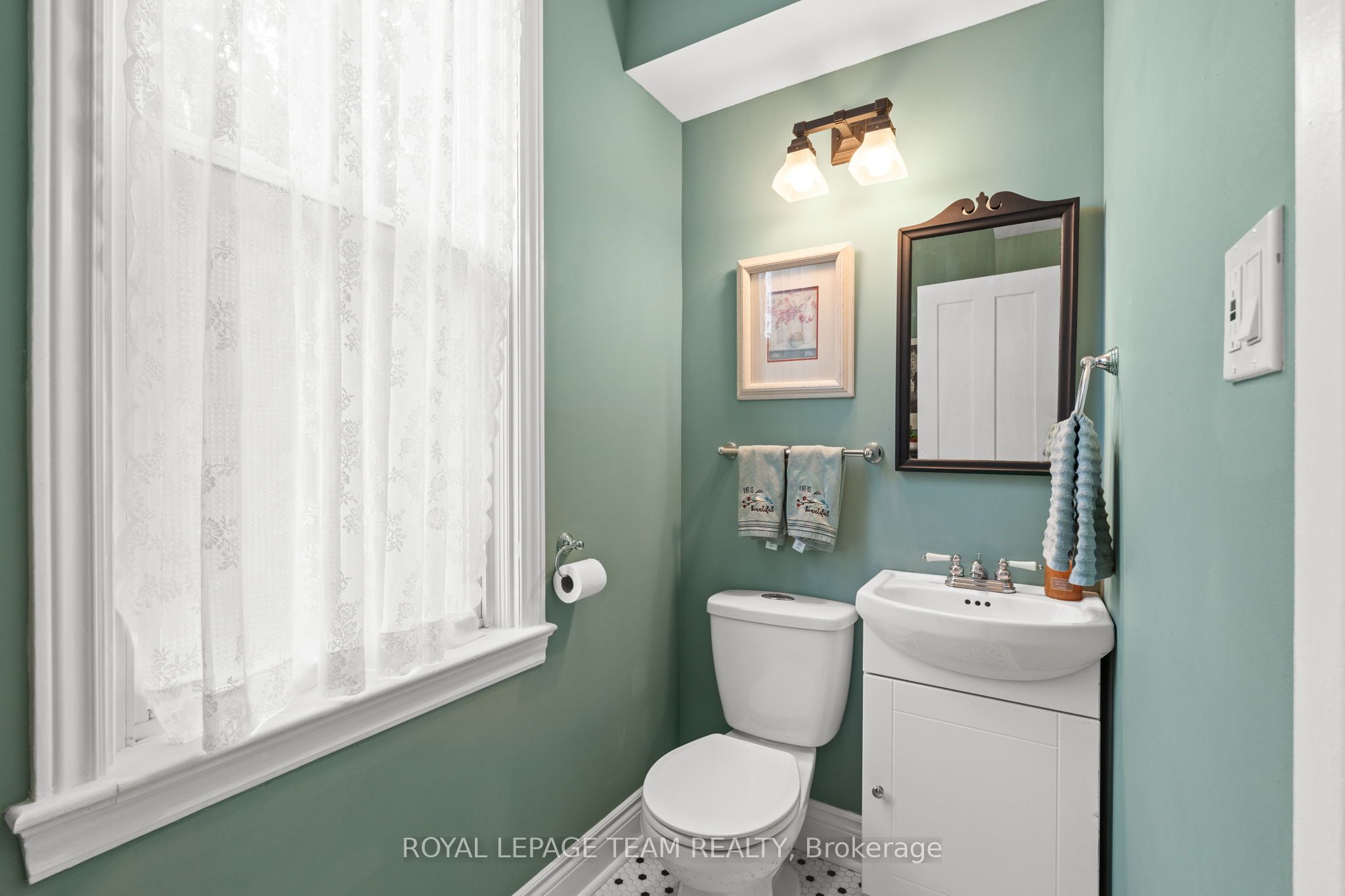 82 Lake Avenue Property Photo 15