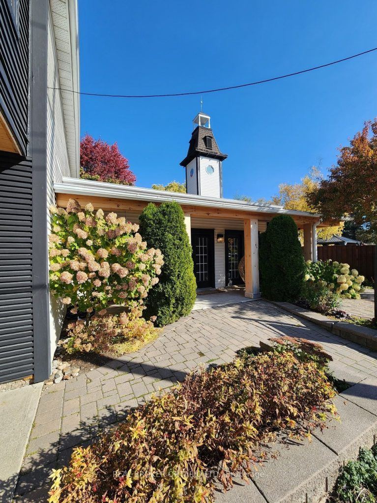 1 Dufferin Street Property Photo 41