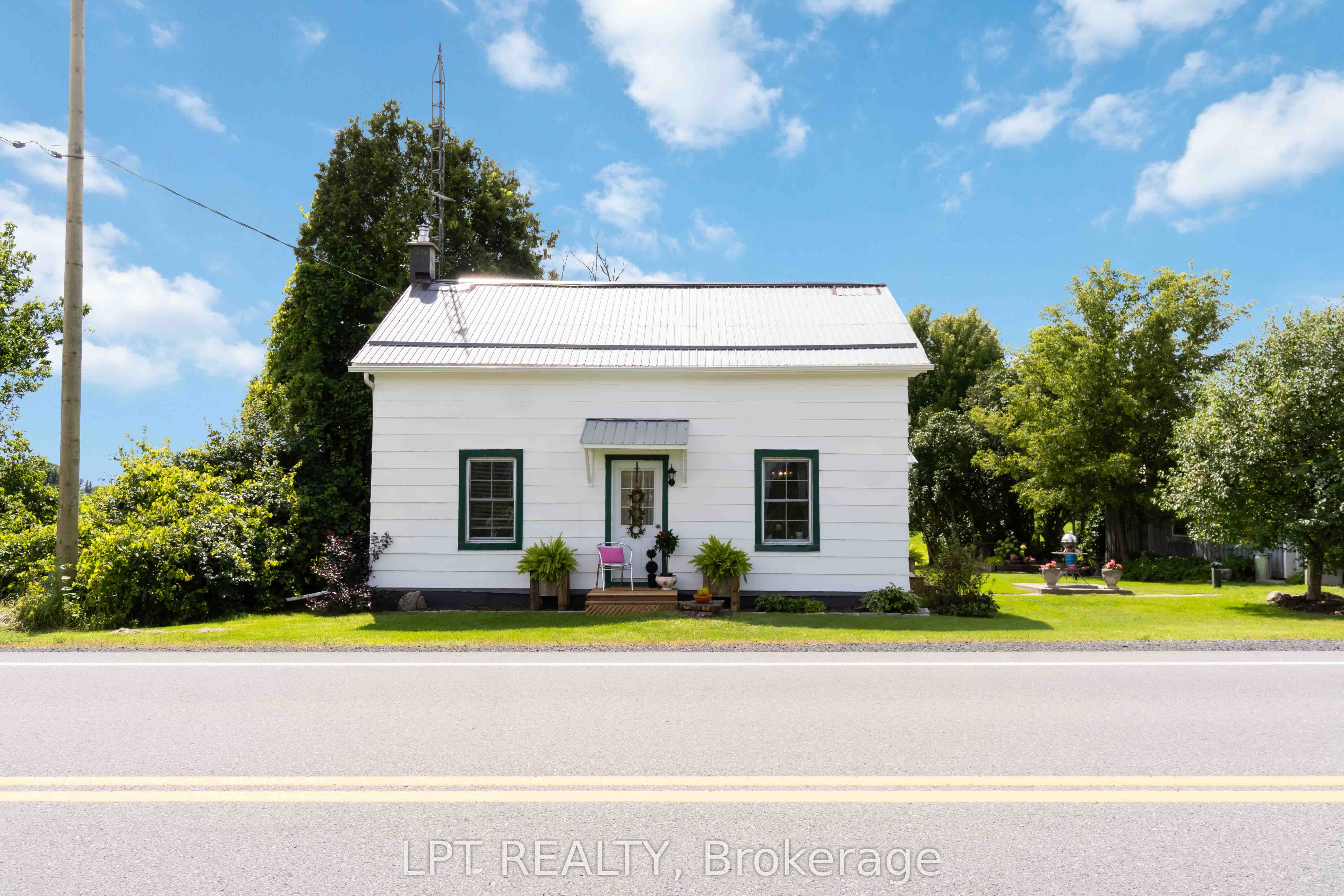 4484 County 12 Road Property Photo 2