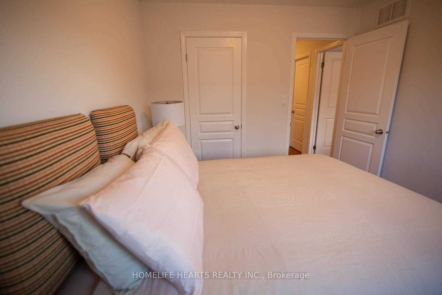 70 Palace Beach Trail Property Photo 13
