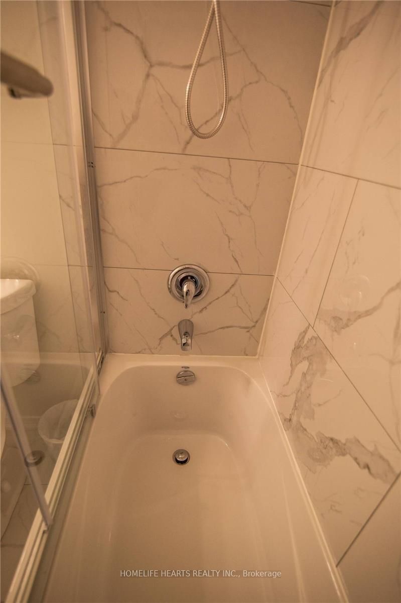 70 Palace Beach Trail Property Photo 26