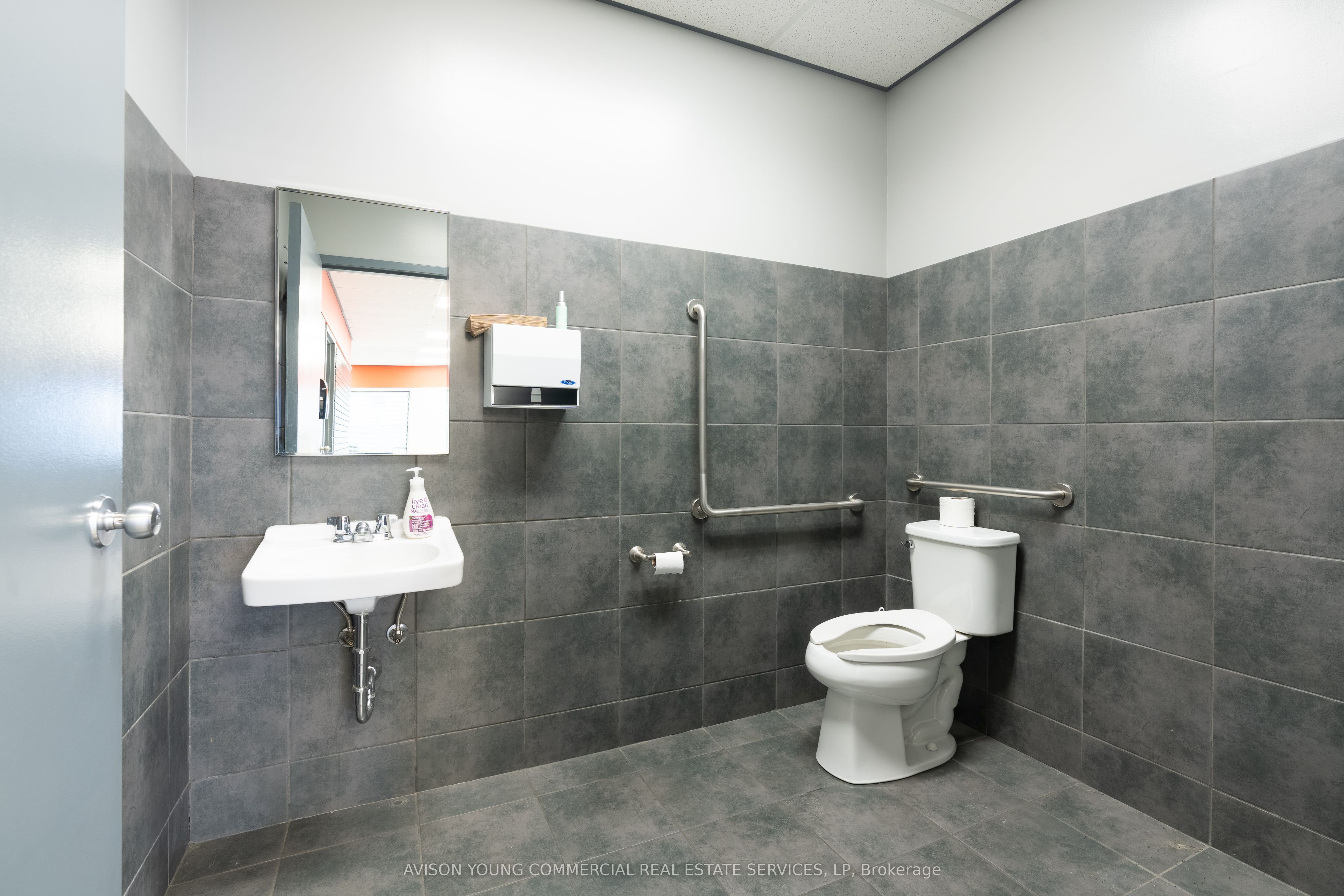 20 Enterprise Drive Property Photo 10