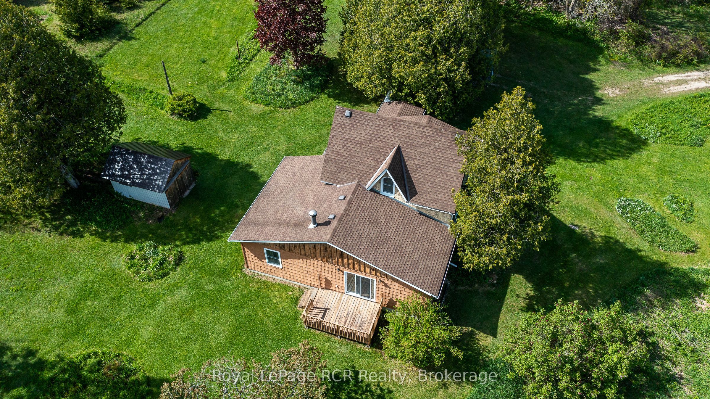 134780 20 Sideroad Property Photo 2