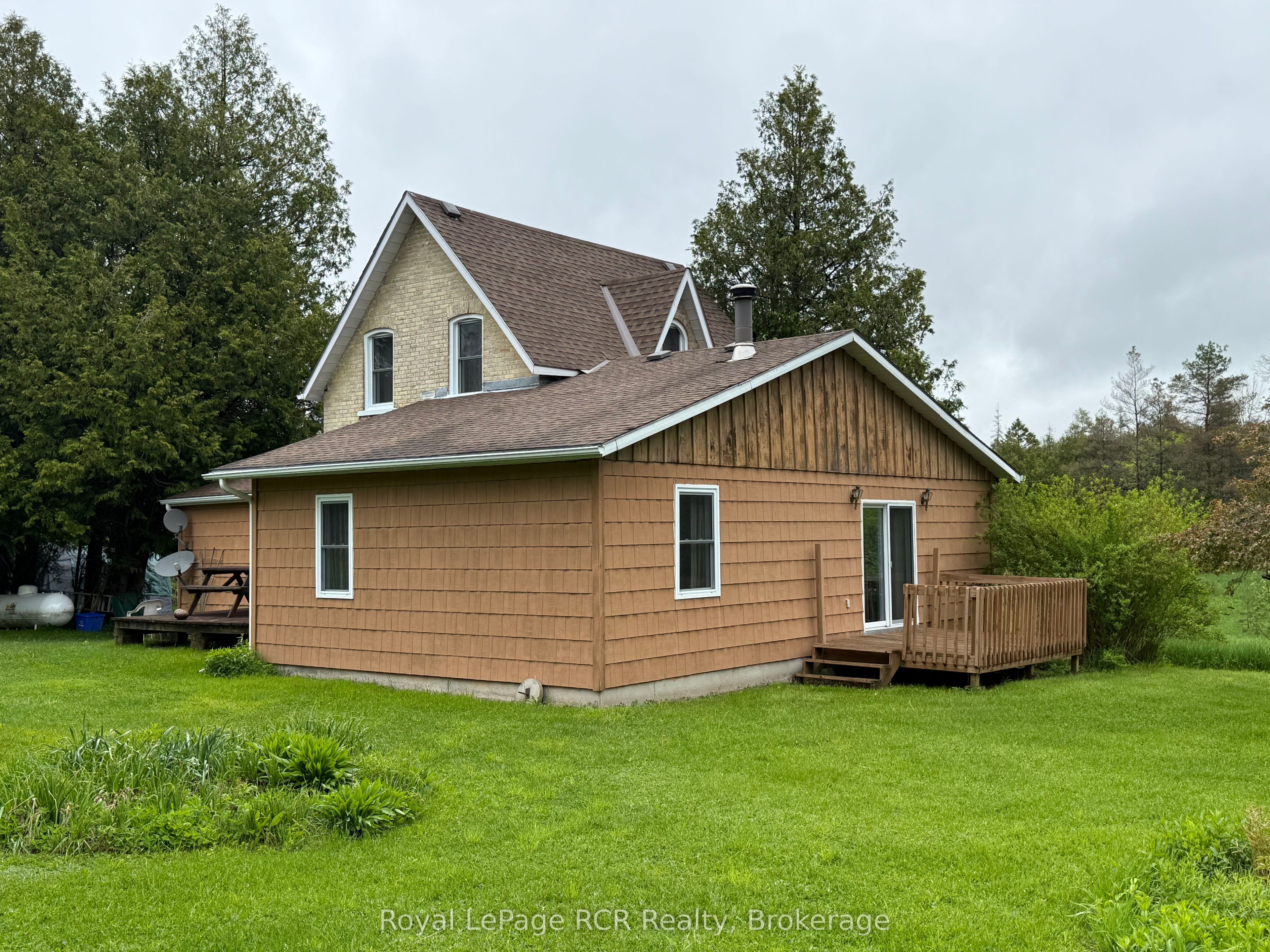 134780 20 Sideroad Property Photo 13