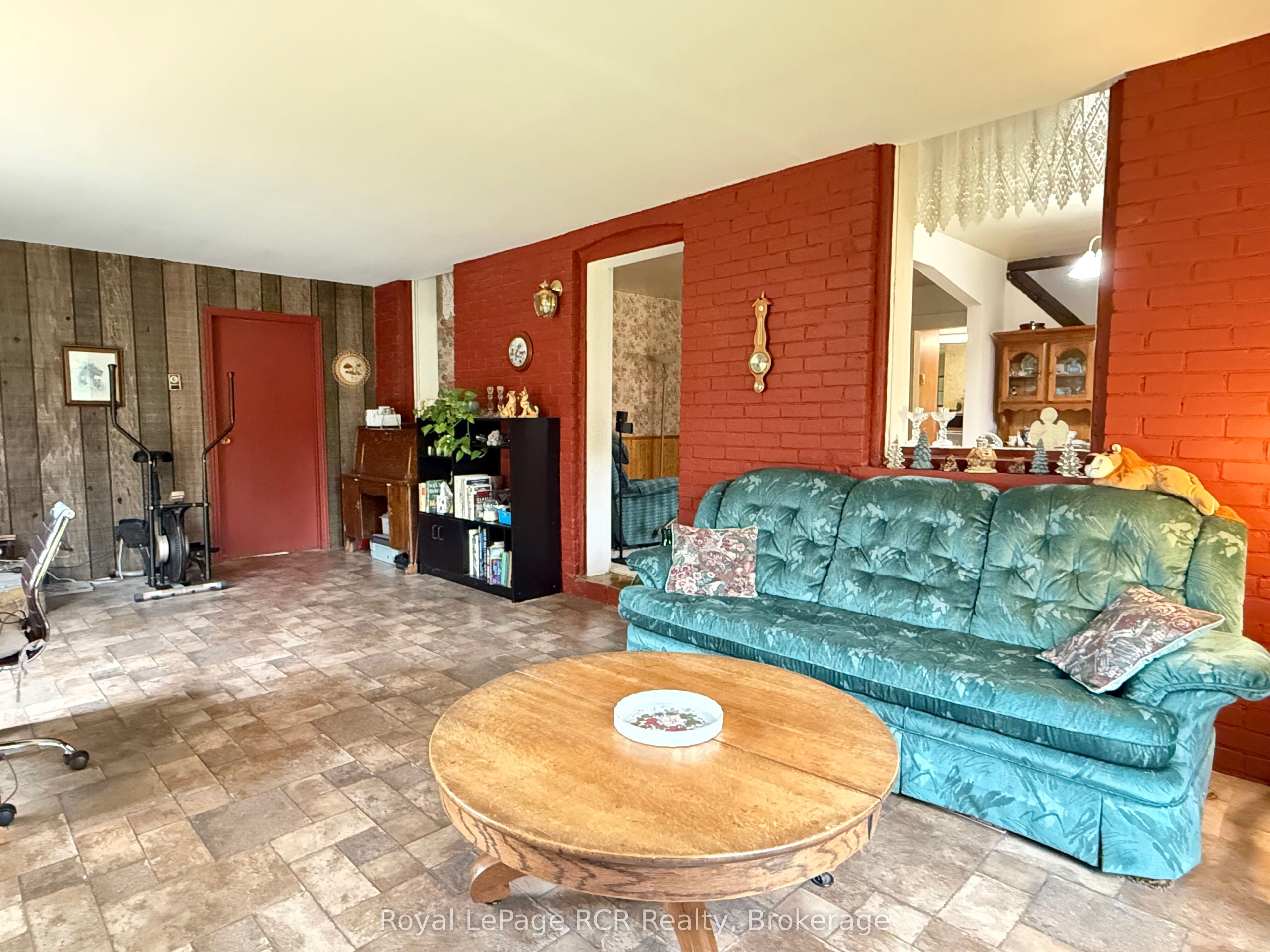 134780 20 Sideroad Property Photo 19