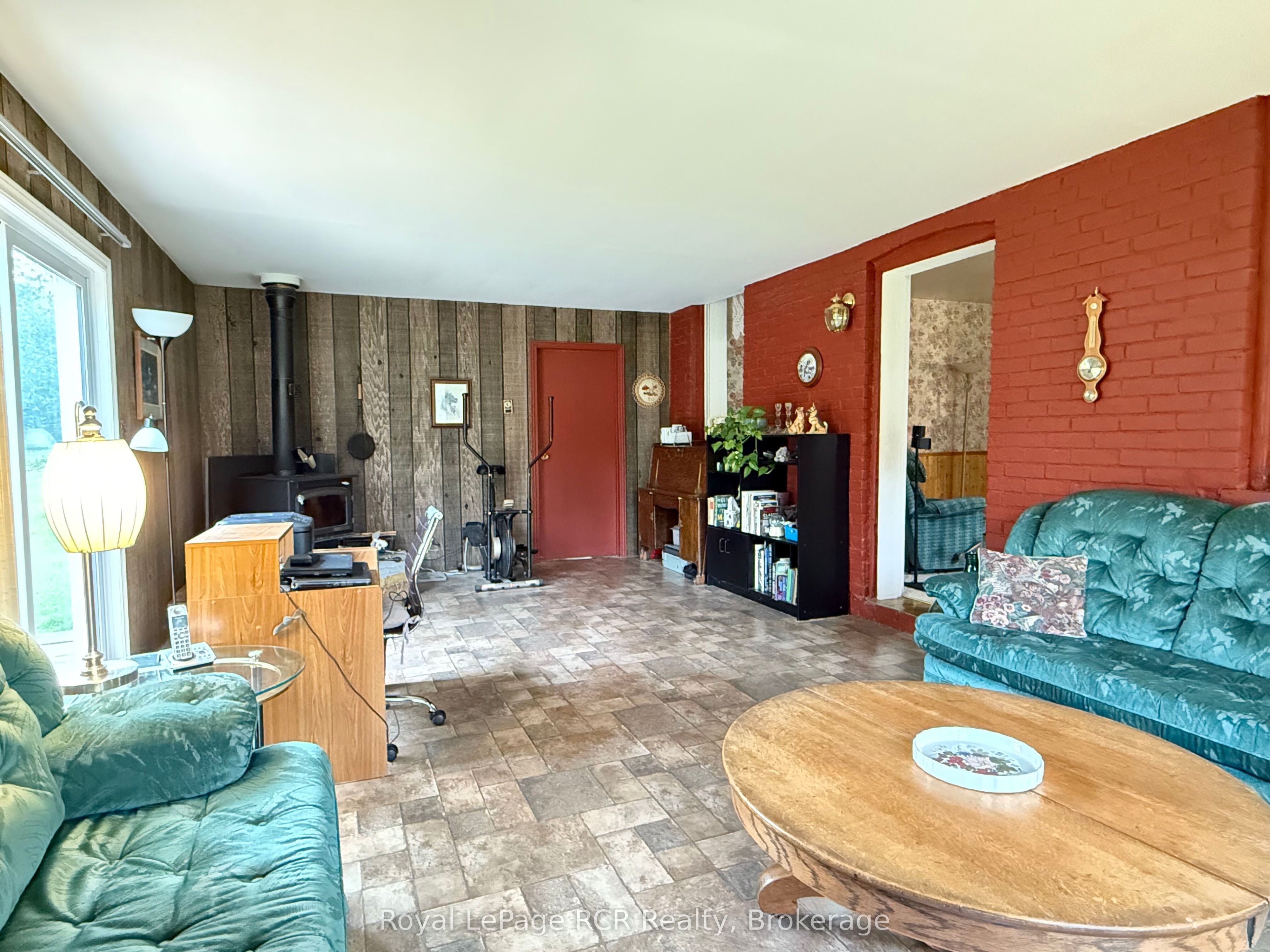 134780 20 Sideroad Property Photo 28