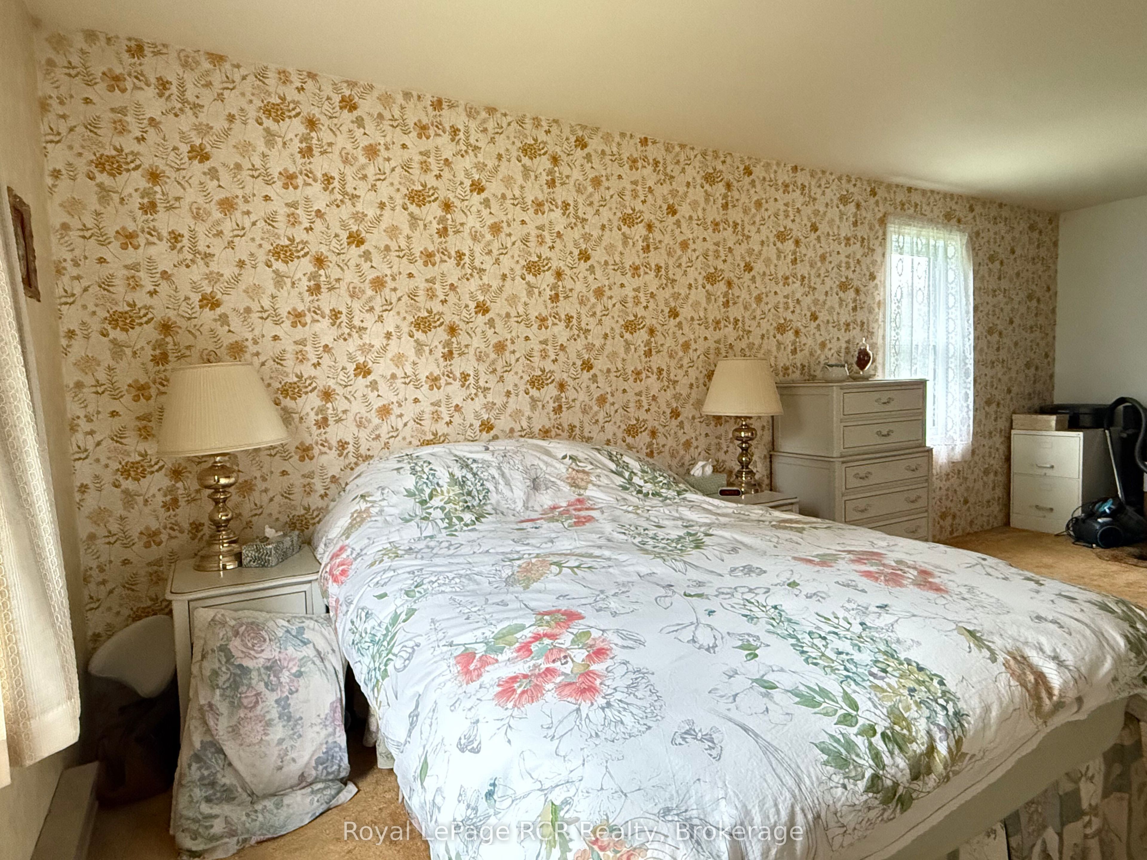 134780 20 Sideroad Property Photo 34