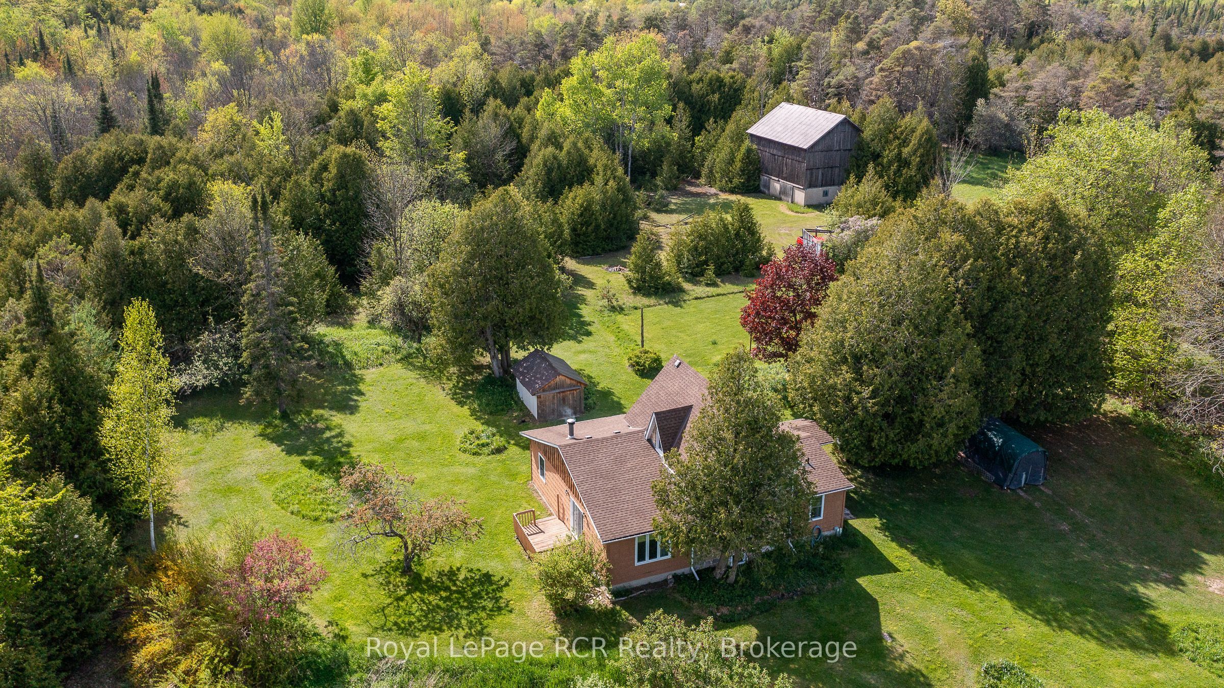 134780 20 Sideroad Property Photo 44