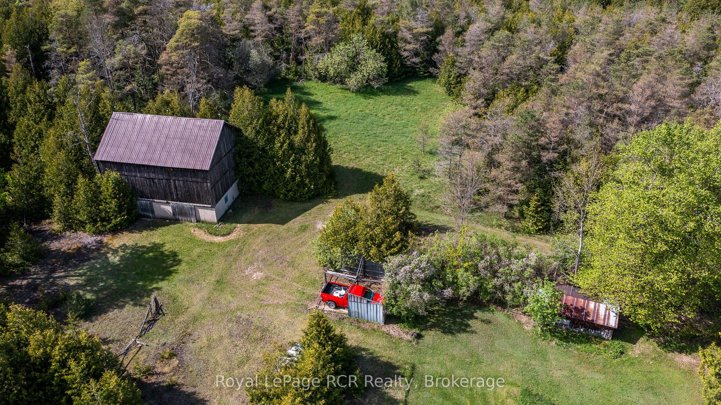134780 20 Sideroad Property Photo 46