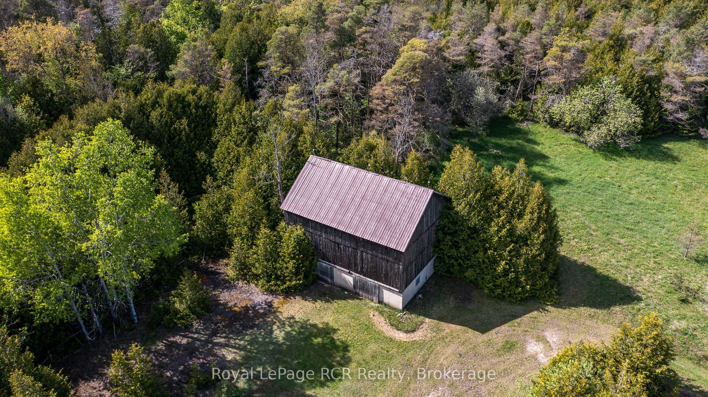 134780 20 Sideroad Property Photo 48