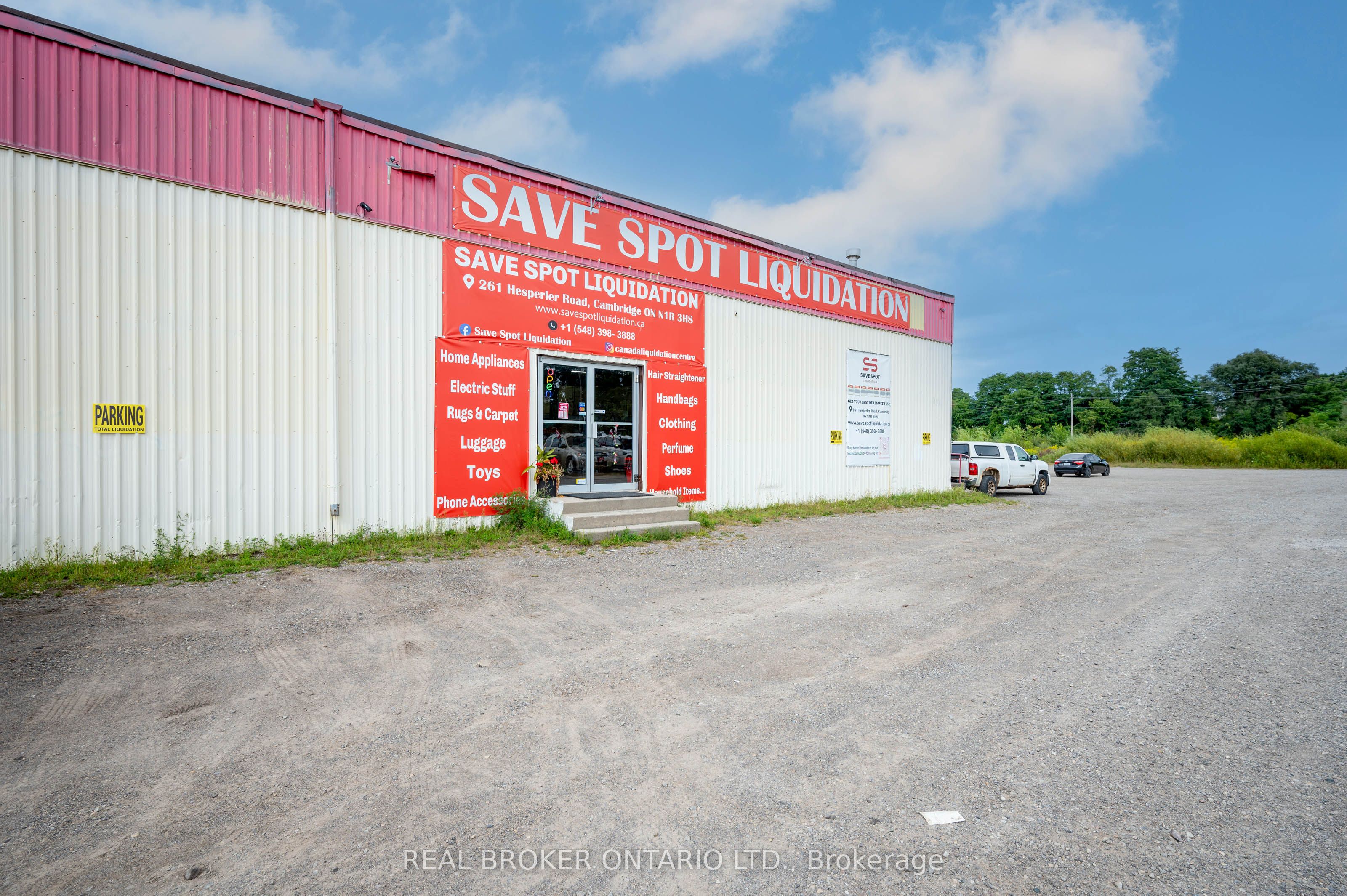 261 Hespeler Rd Property Photo 4