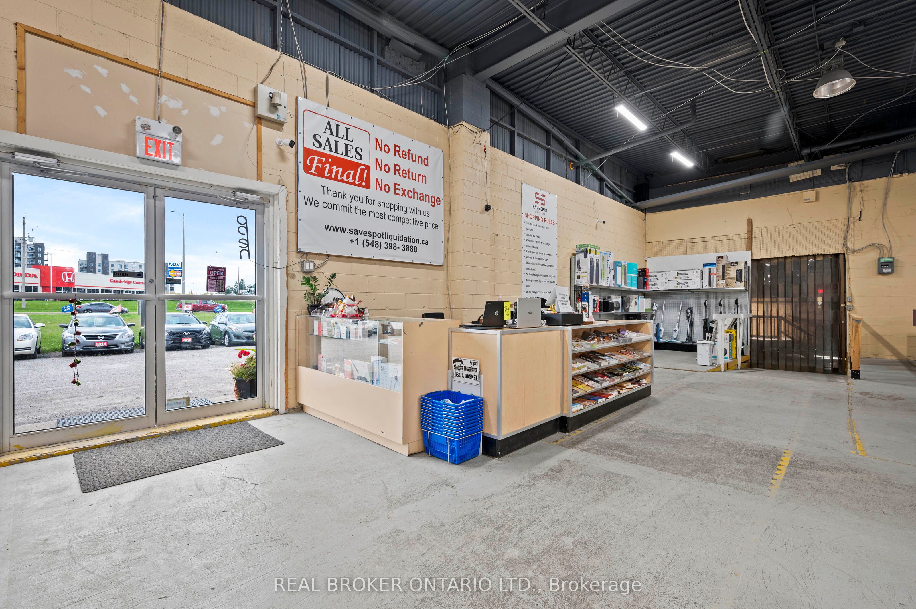 261 Hespeler Rd Property Photo 5