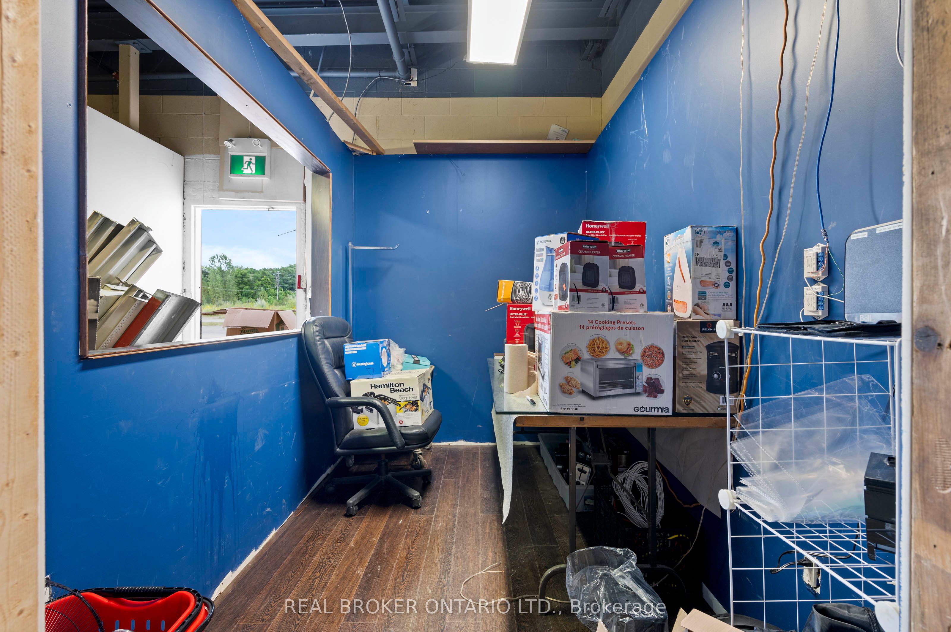 261 Hespeler Rd Property Photo 14