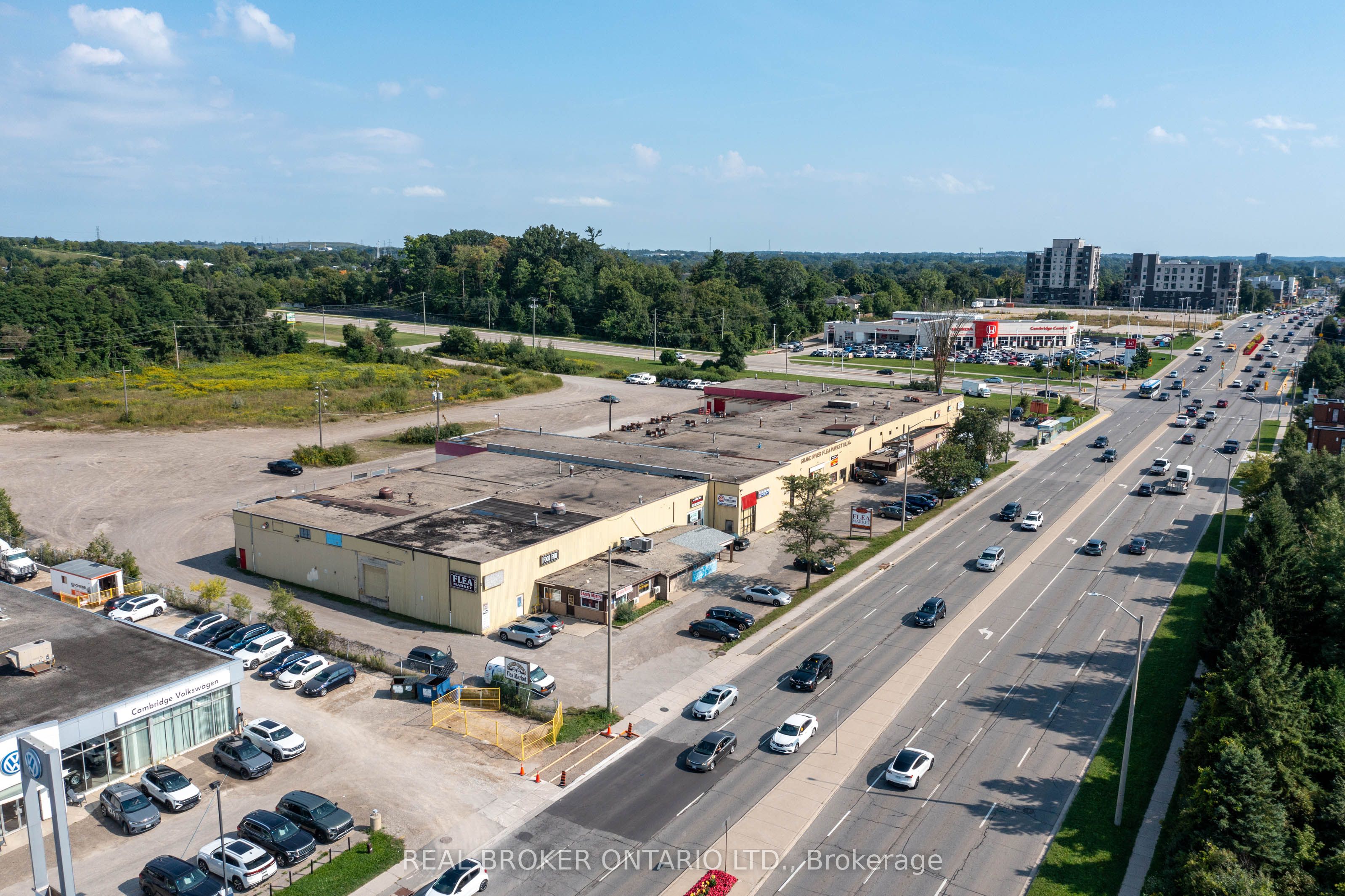 261 Hespeler Rd Property Photo 17