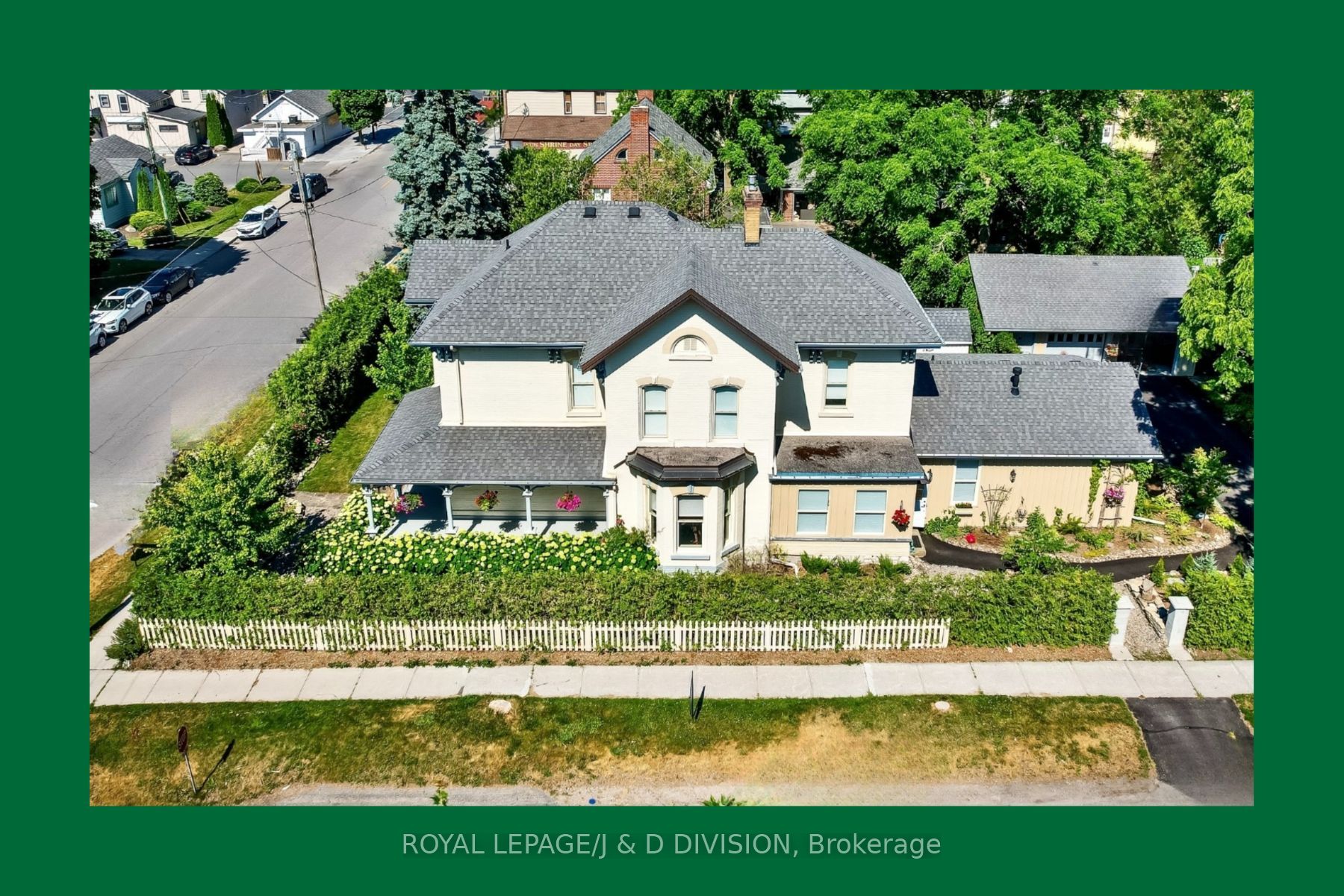 #lakefield - 16 Albert Street Property Photo 3